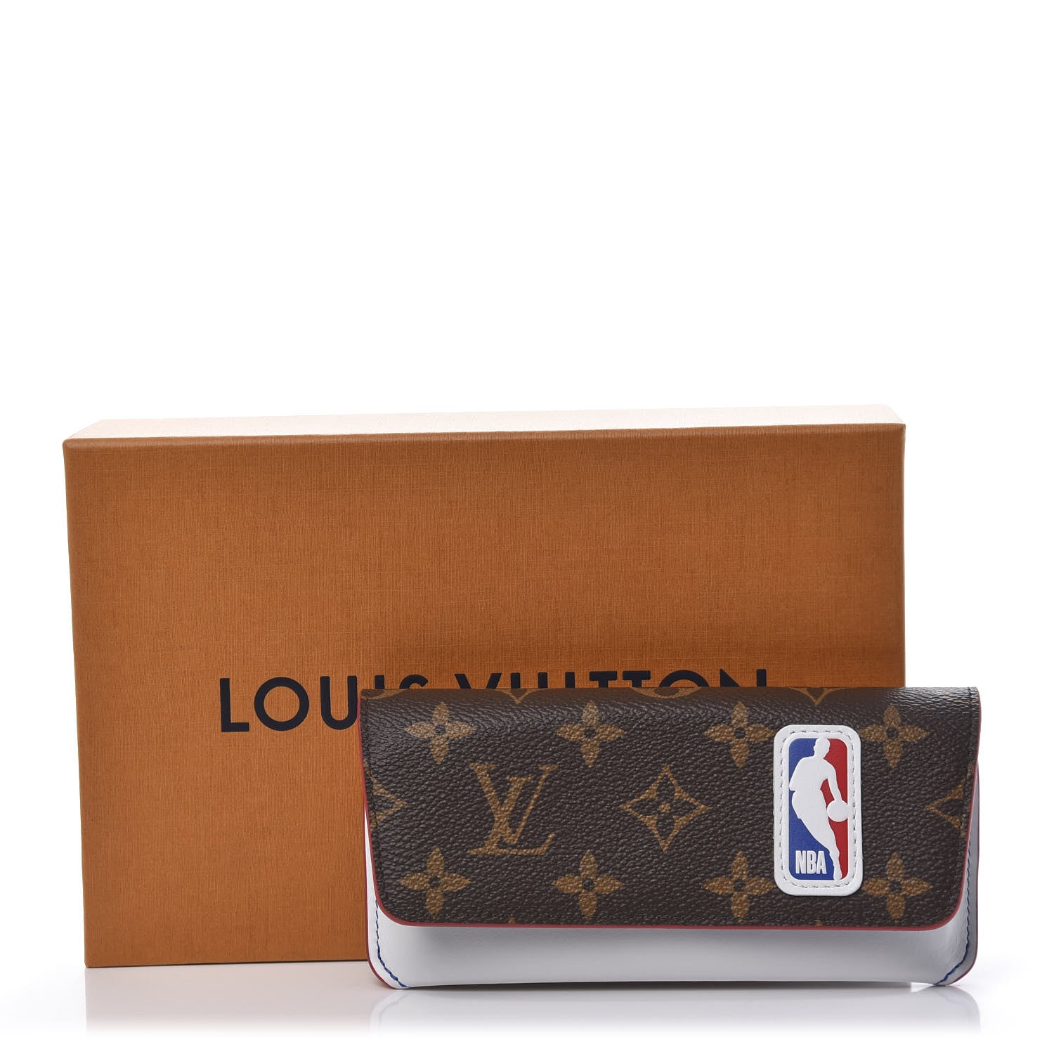 Louis Vuitton X NBA Monogram Woody Glasses Case 11 of 11