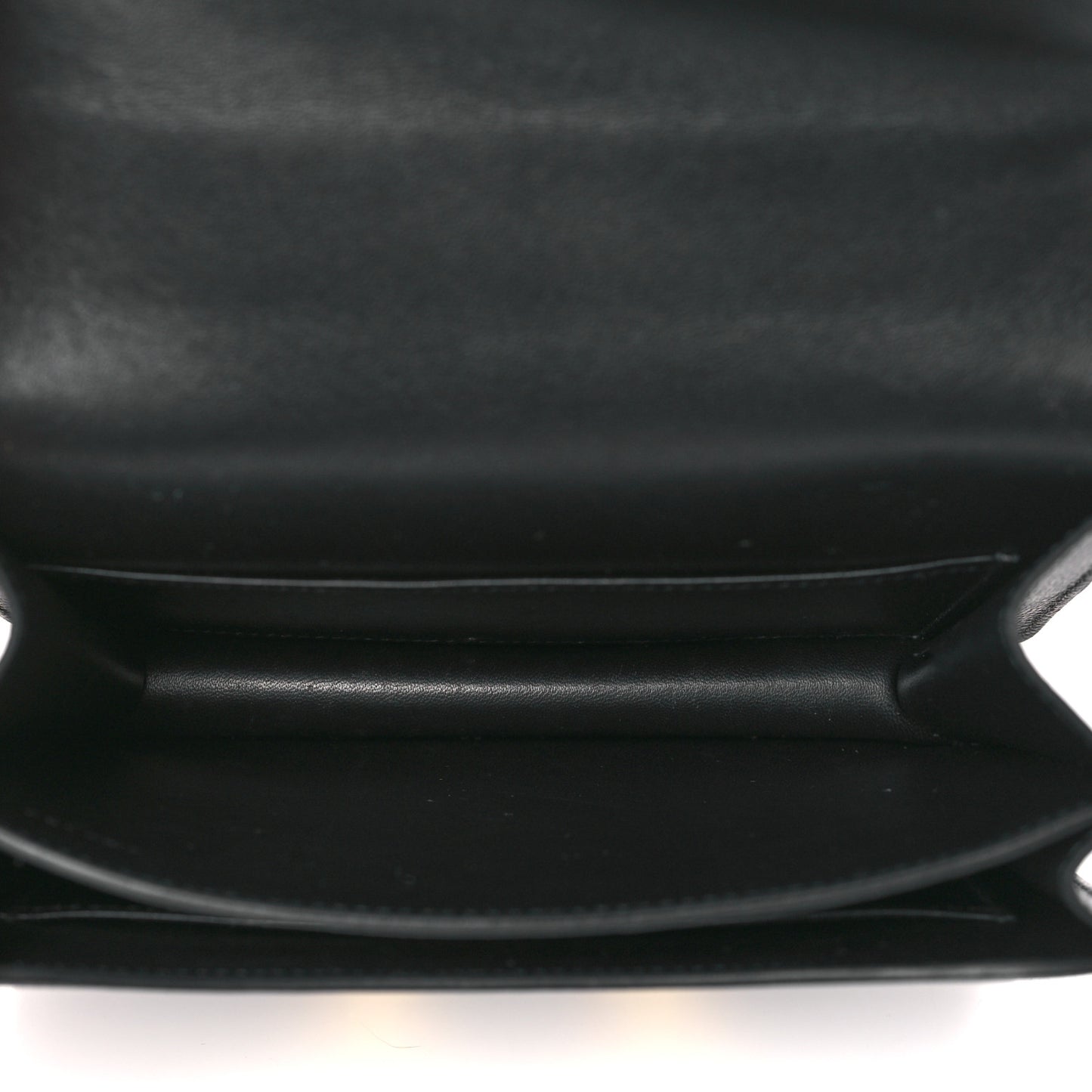 Epsom Constance 18 Black