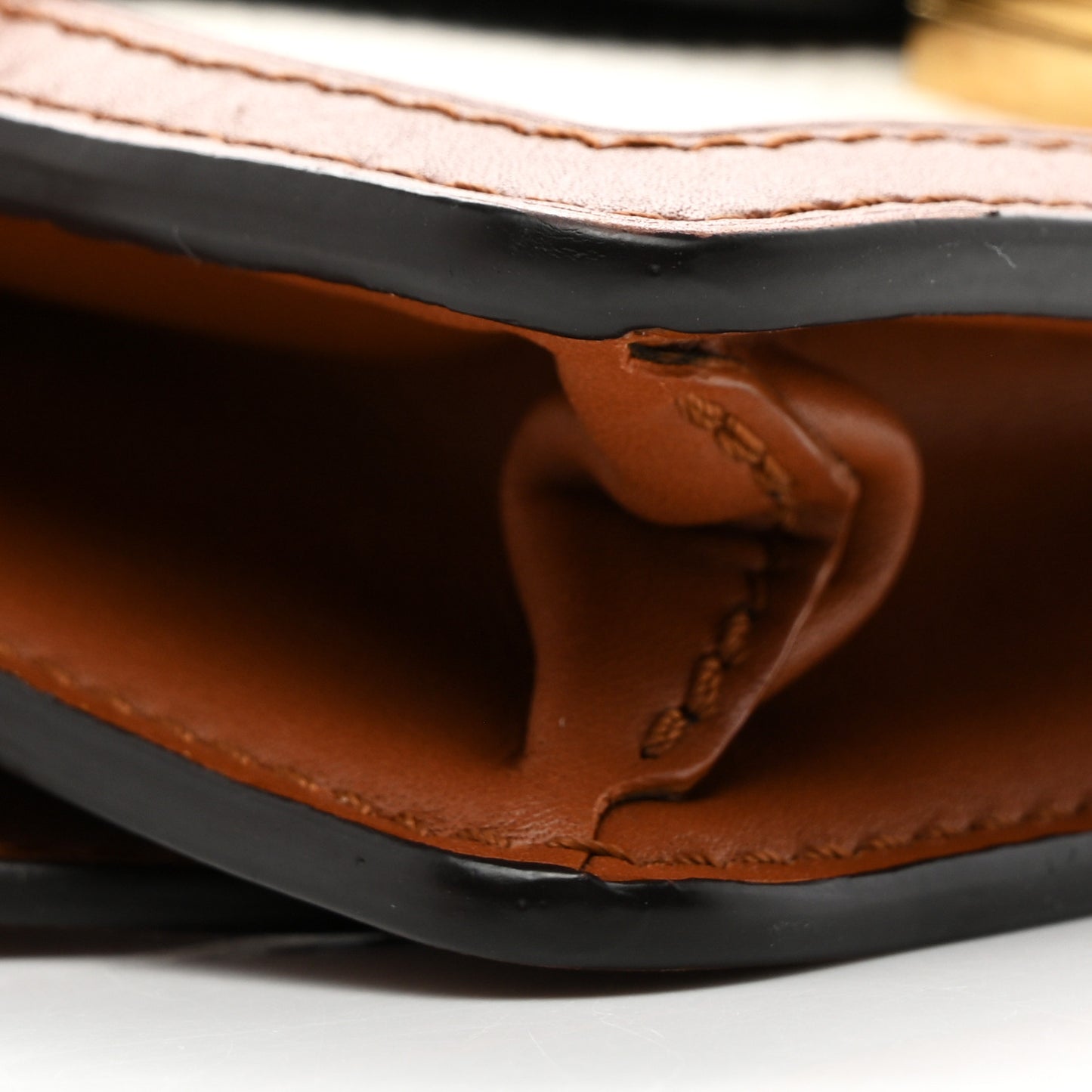 Taurillon Dauphine Bumbag Blackberry Snow