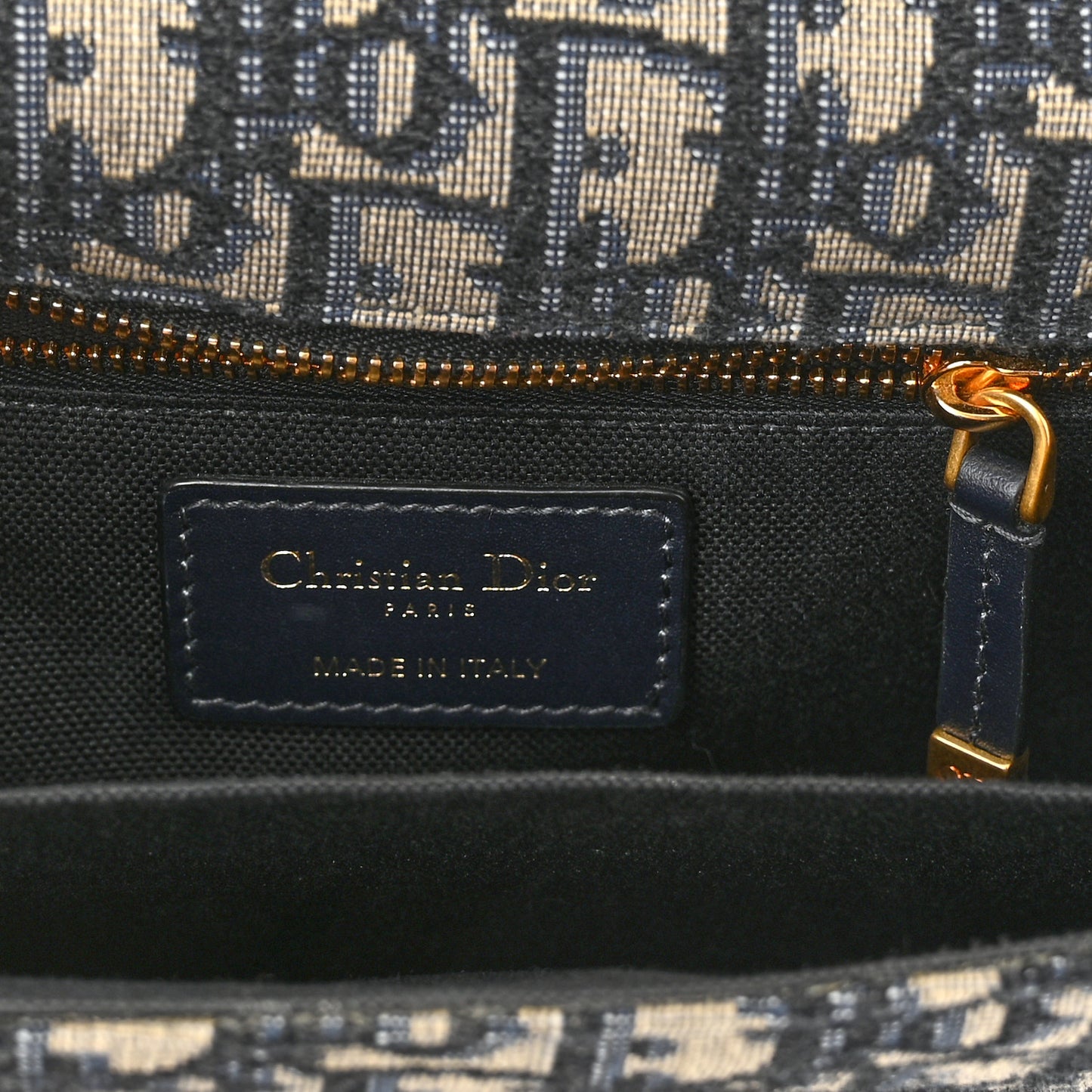 Oblique 30 Montaigne Flap Bag Blue