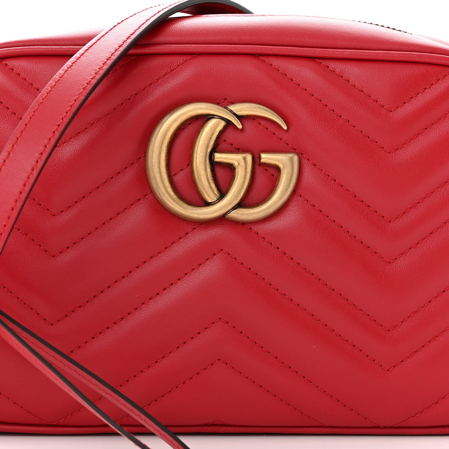 Calfskin Matelasse Small GG Marmont Chain Shoulder Bag Hibiscus Red