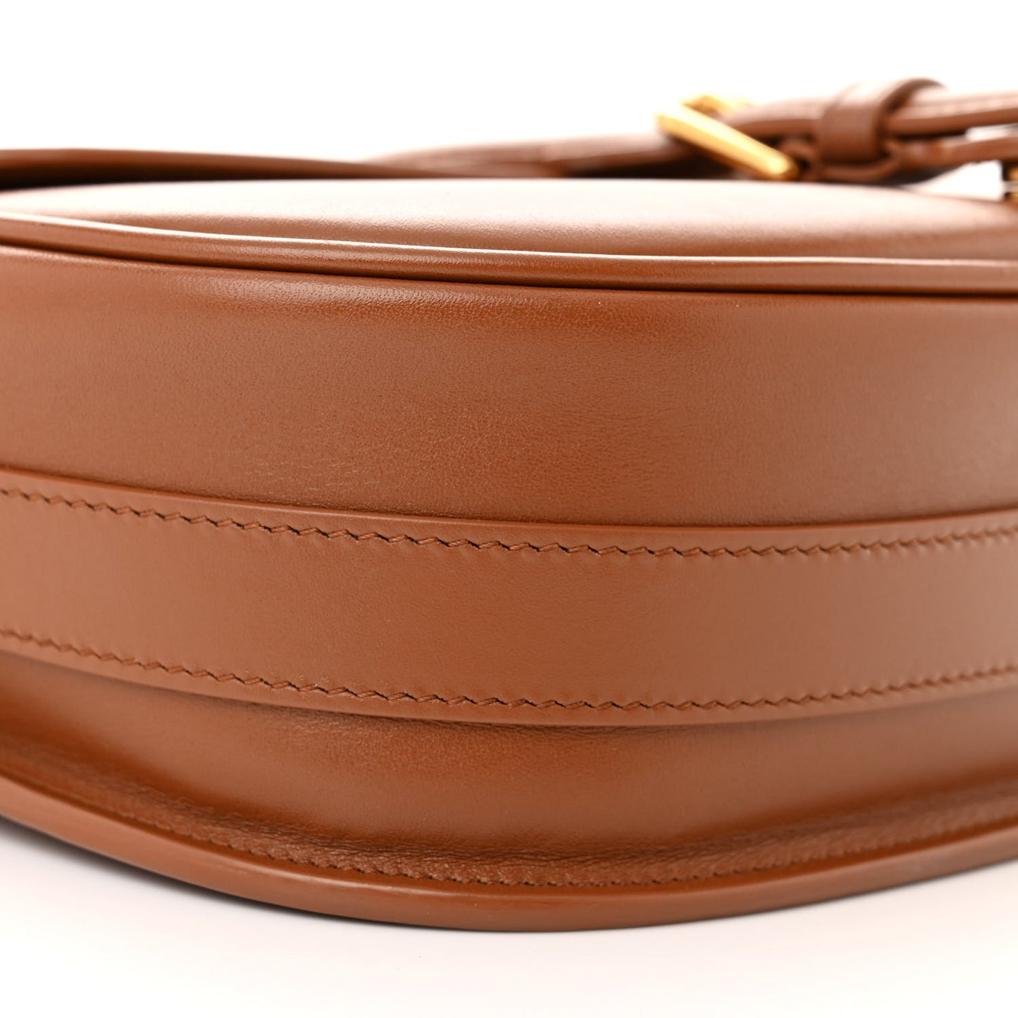 Box Calfskin Medium Bobby Flap Camel