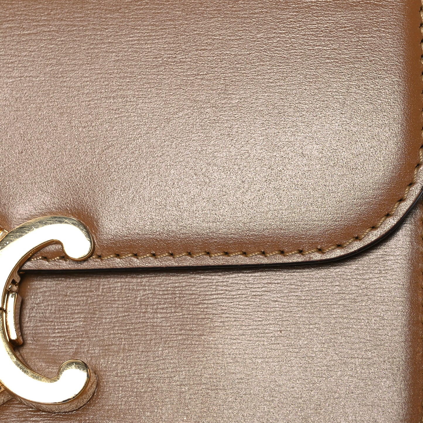 Shiny Calfskin Teen Triomphe Bronze
