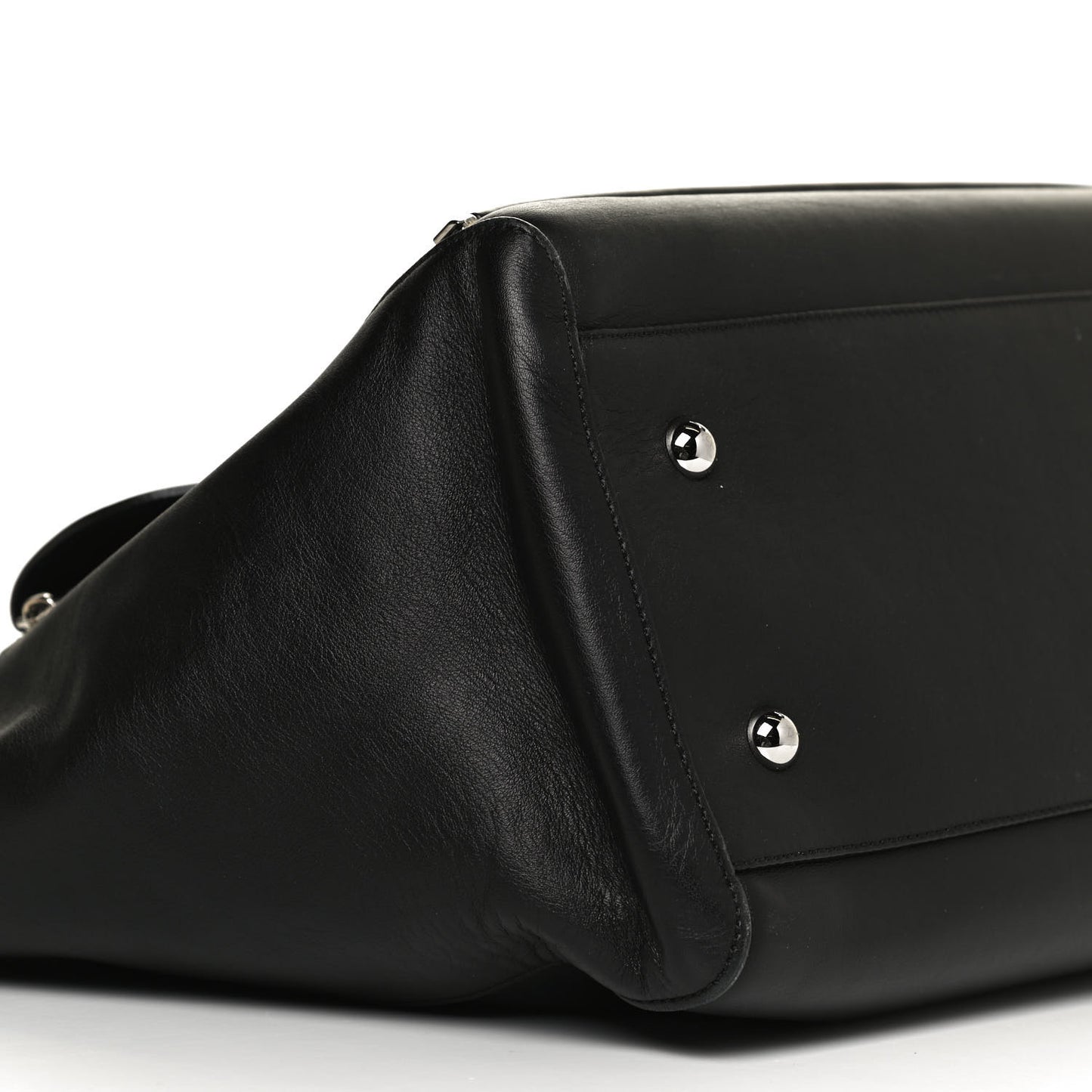 Silky Calf Medium Willow Tote Black