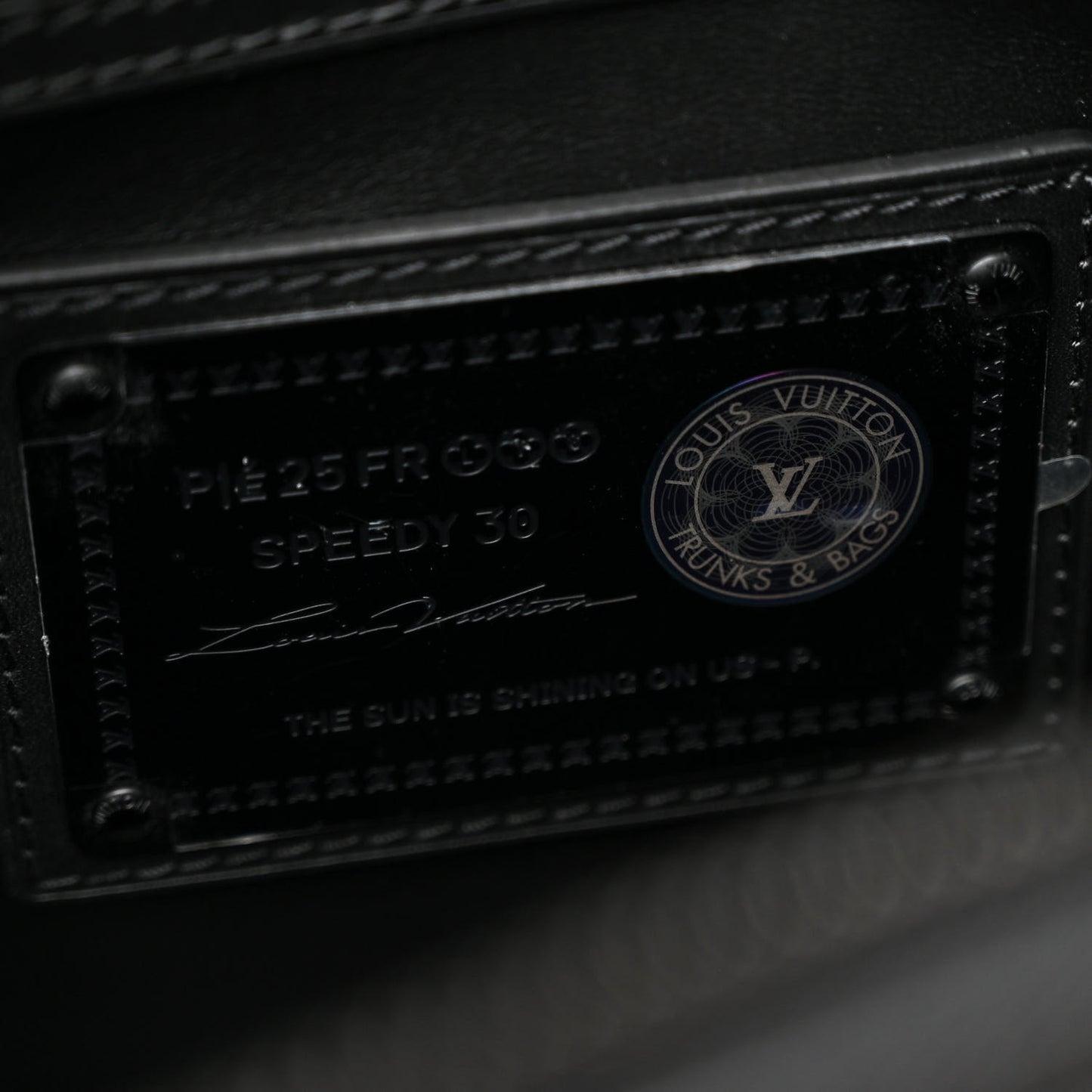Calfskin Monogram Speedy P9 Bandouliere 30 Ultra Black