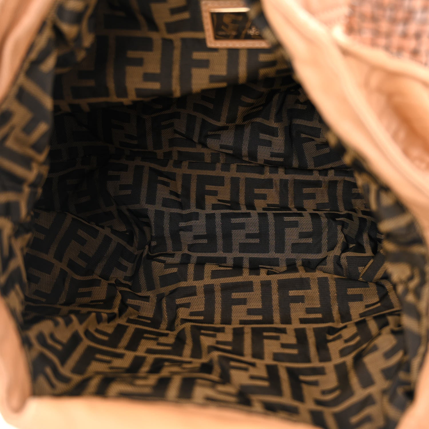 Fendi Nappa Pleated Nuvolata Spy Bone 5 of 16