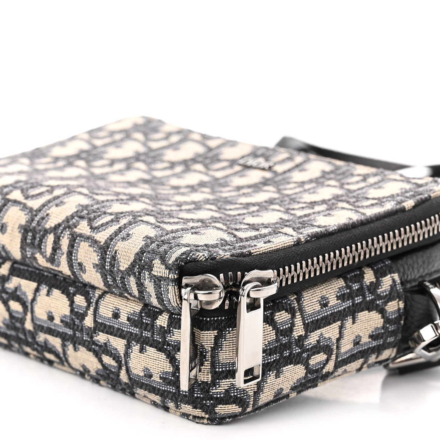 Oblique Pouch Beige Black