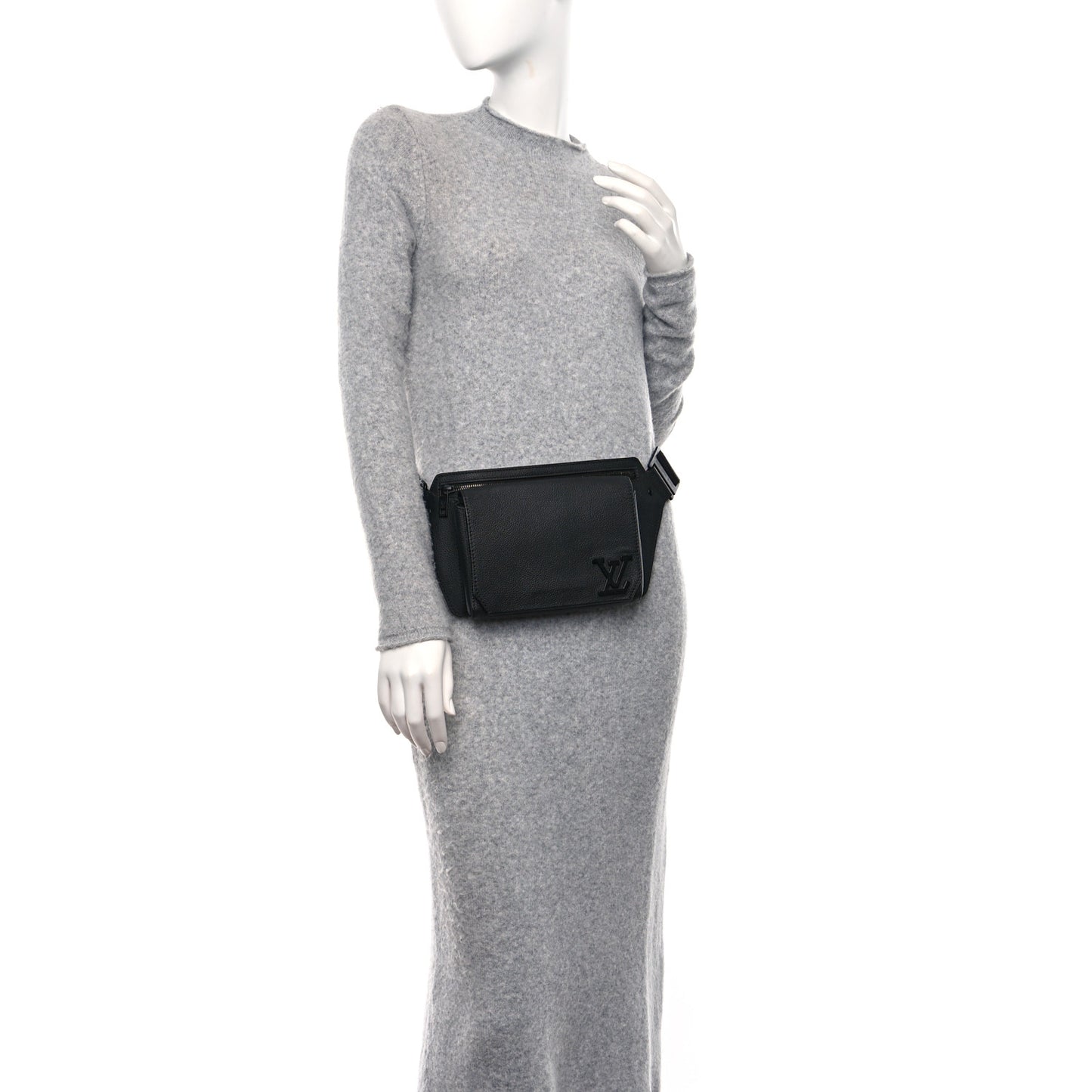 Grained Calfskin Aerogram Takeoff Slingbag Black