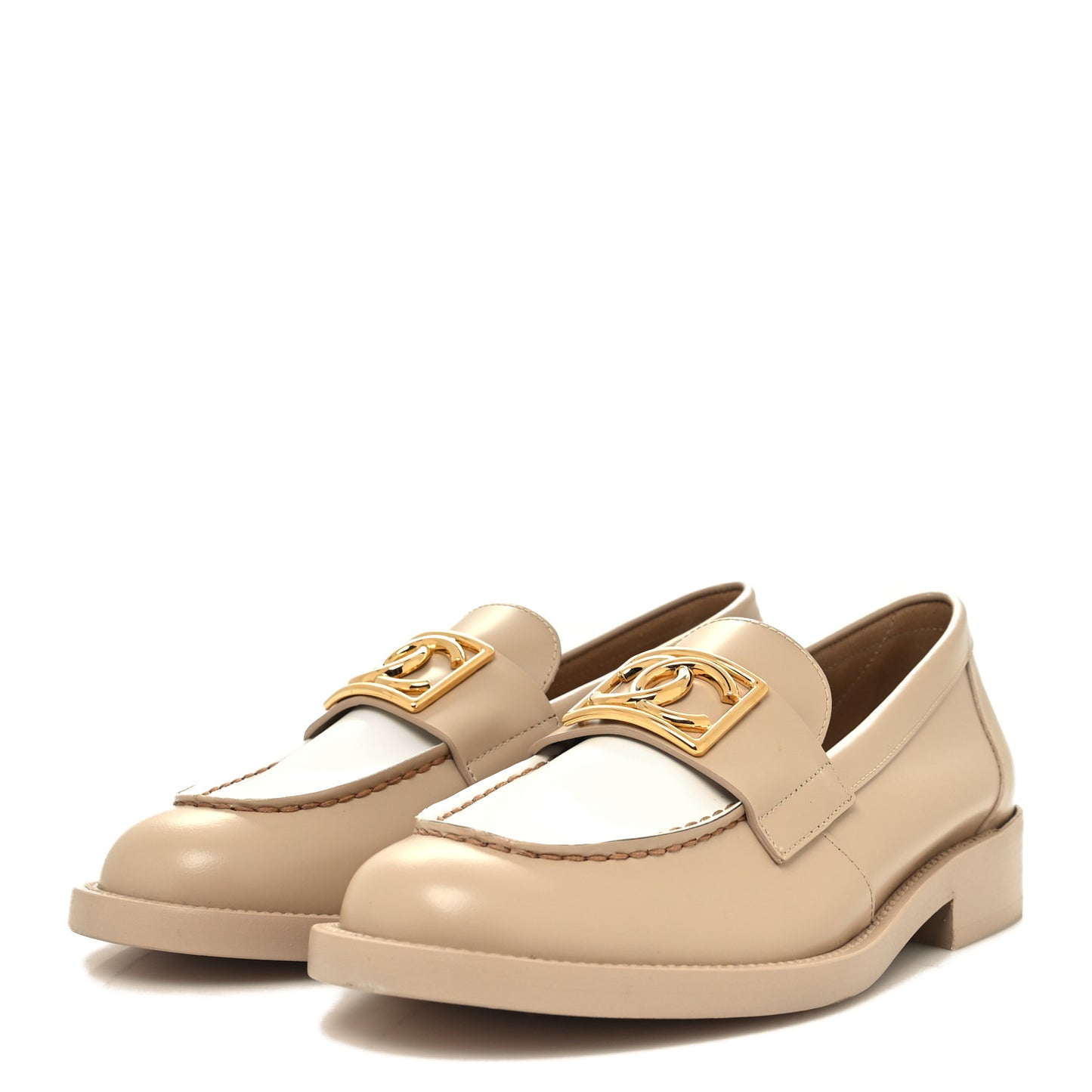 Shiny Calfskin CC Loafers 36 Beige White