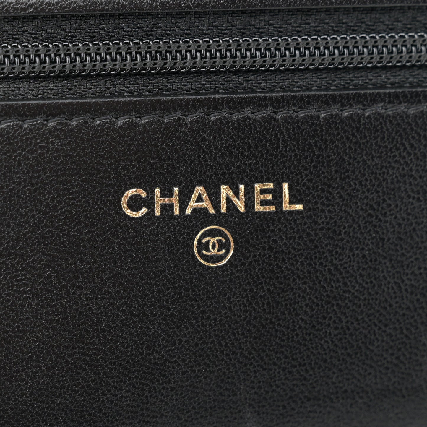 Lambskin Quilted CC Wallet On Chain WOC Black
