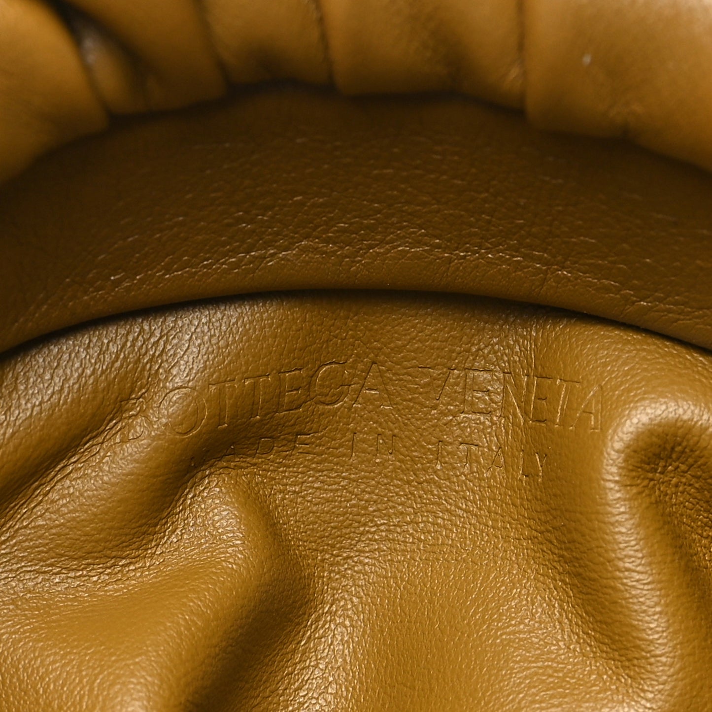 Calfskin The Pouch Chain Moutarde
