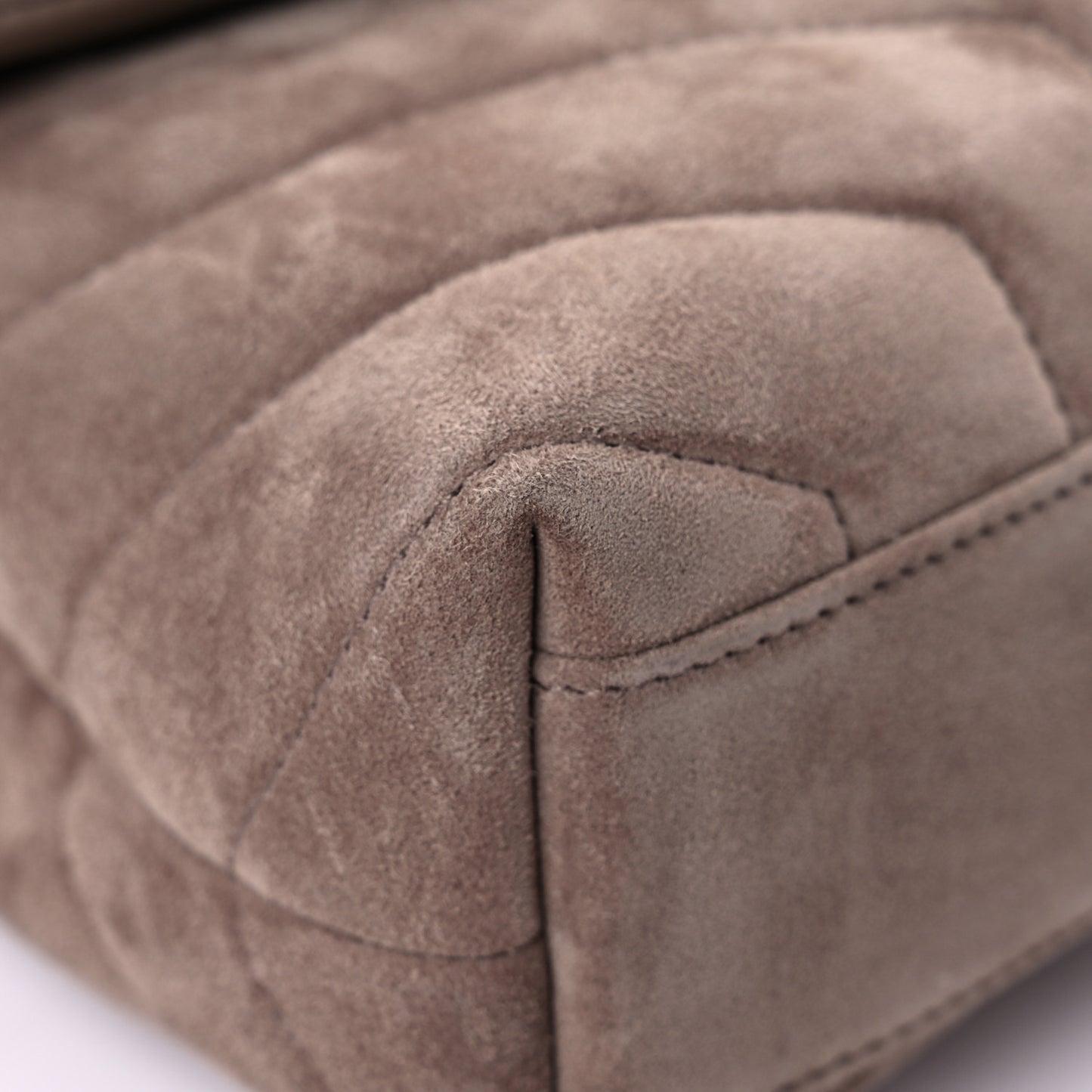 Suede Toy Loulou Shoulder Bag Fog
