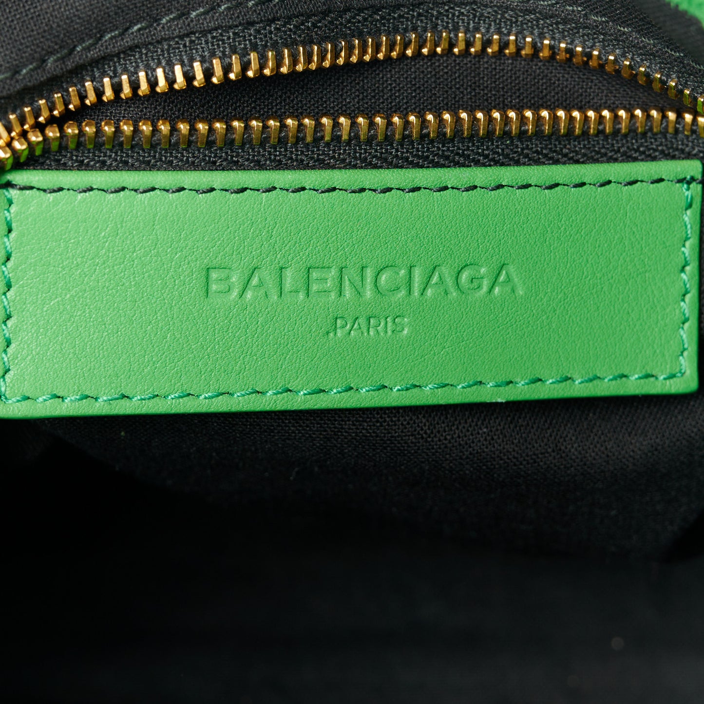 Baby Daim Suede Gold Metallic Edge Hardware Mini City Vert Fluo