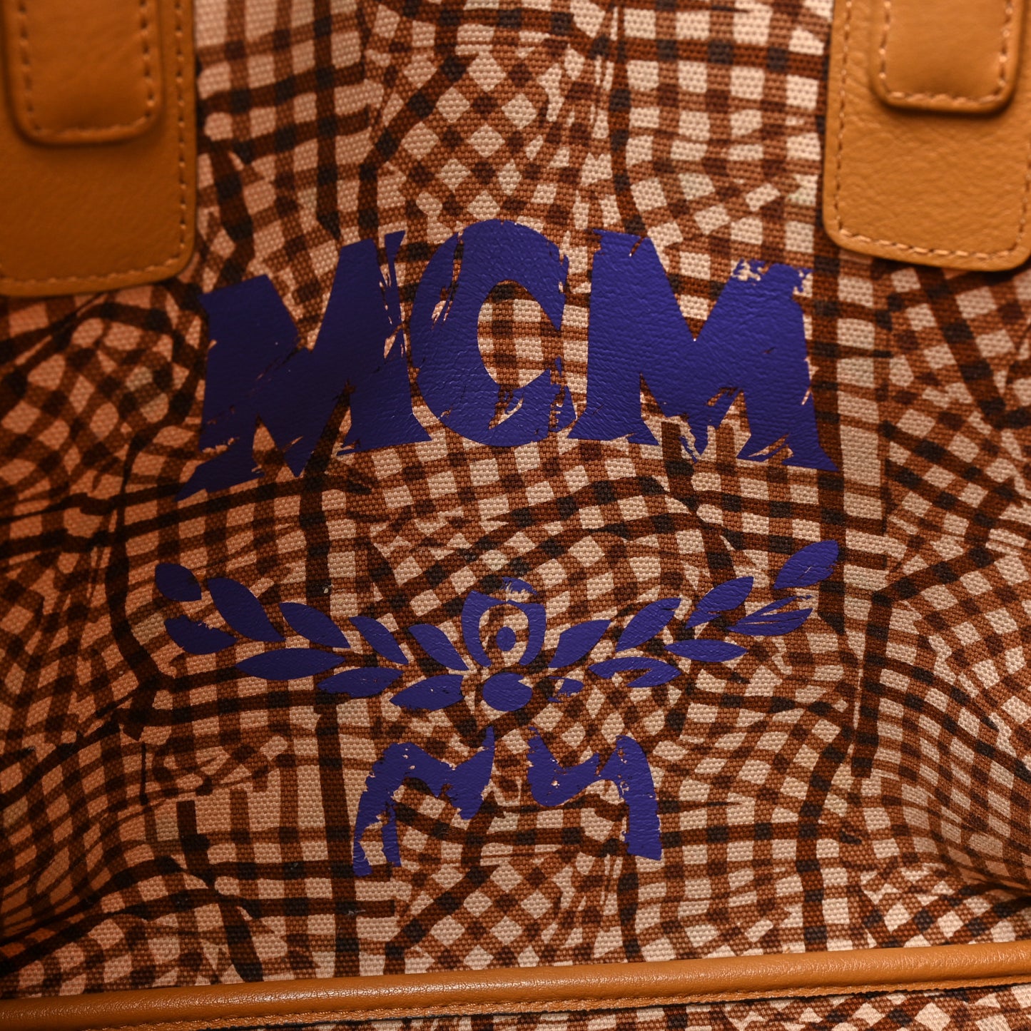 Visetos Medium Liz Reversible Shopper Tote Cognac