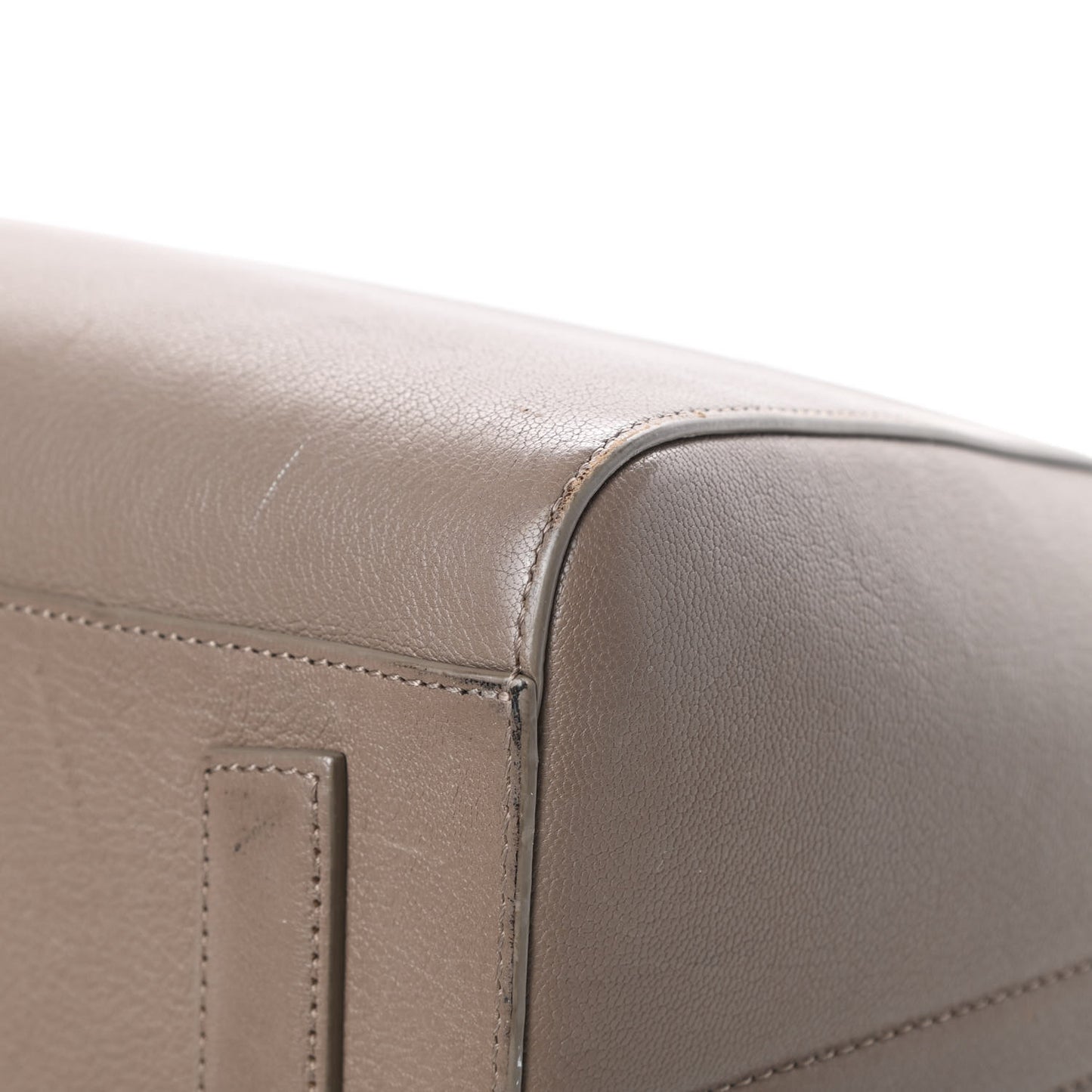 Sugar Goatskin Medium Antigona Sand