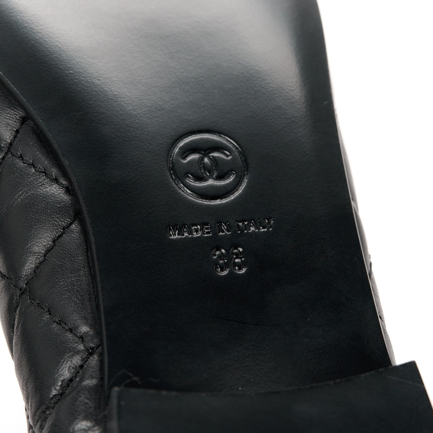 Aged Calfskin Quilted CC Cap Toe Ballerina Flats 38 Black