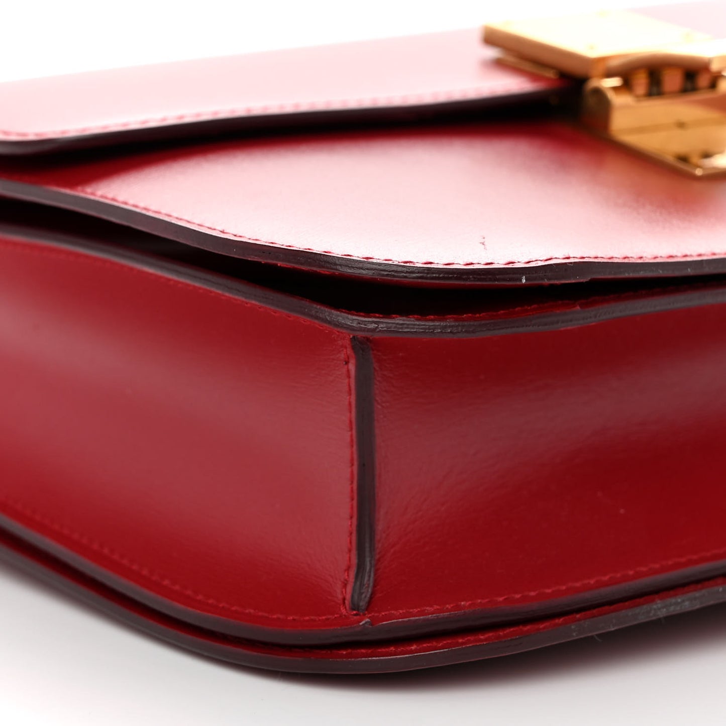 Box Calfskin Medium Classic Box Flap Bag Red