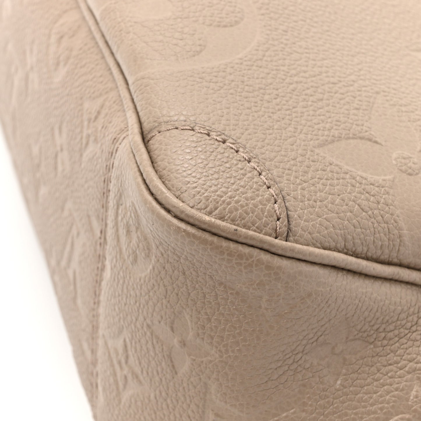 Empreinte Monogram Giant Trianon MM Tourterelle