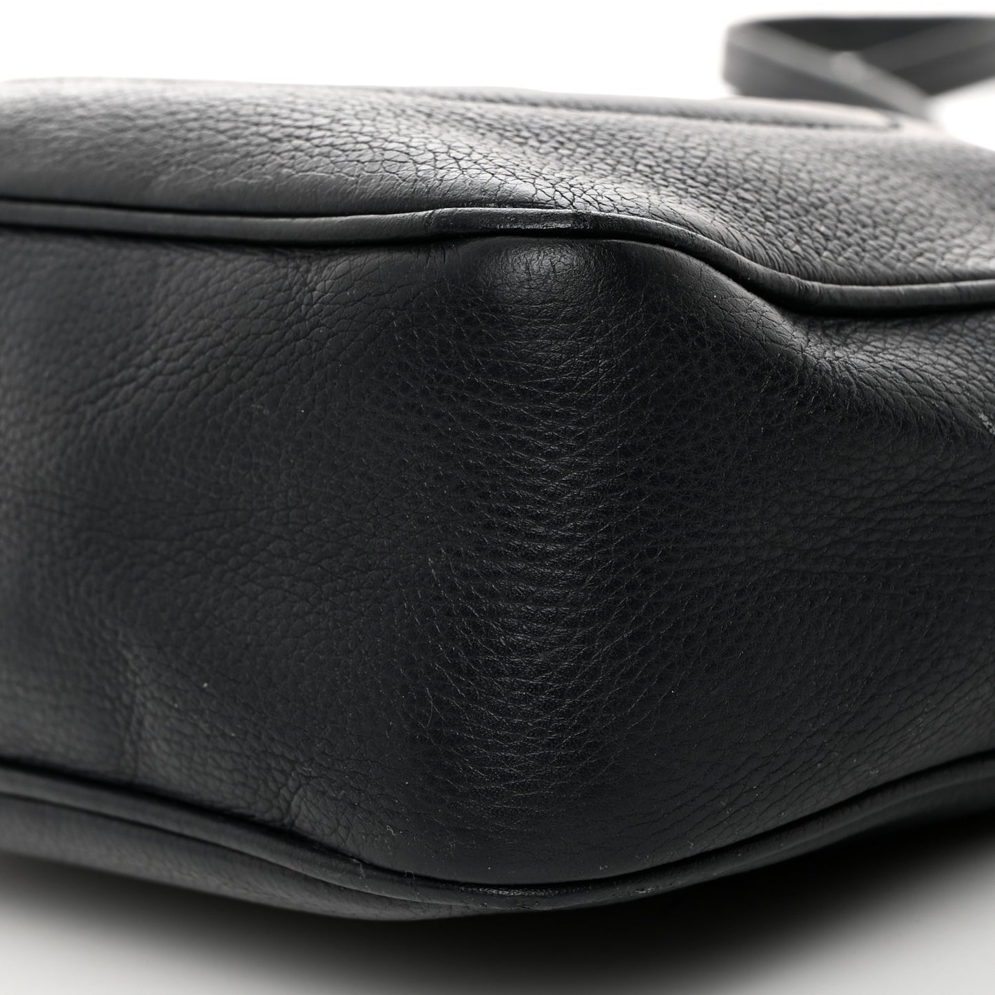Pebbled Calfskin Small Soho Disco Bag Black