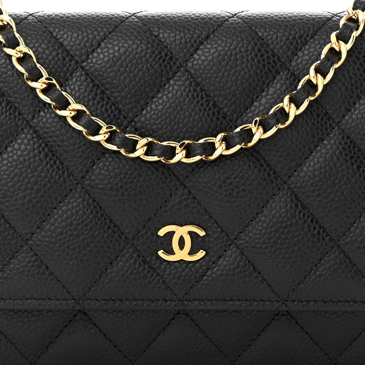 Caviar Quilted Wallet on Chain WOC Black