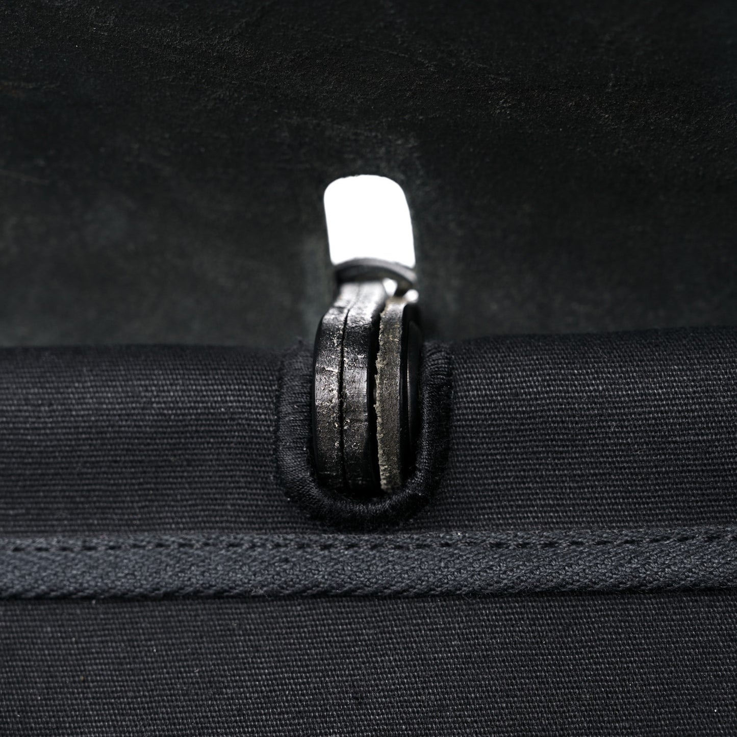 Toile Vache Calfskin Herbag 39 MM Black