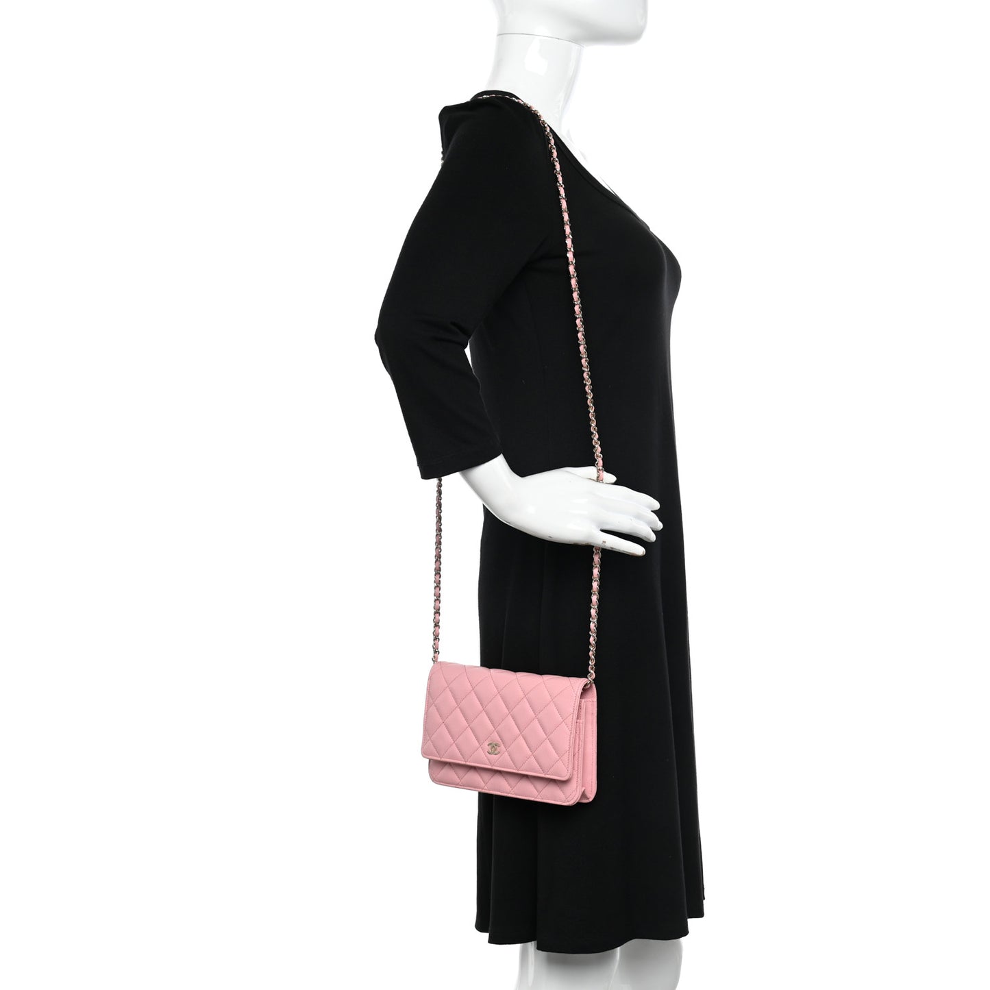 Caviar Quilted Wallet on Chain WOC Light Pink
