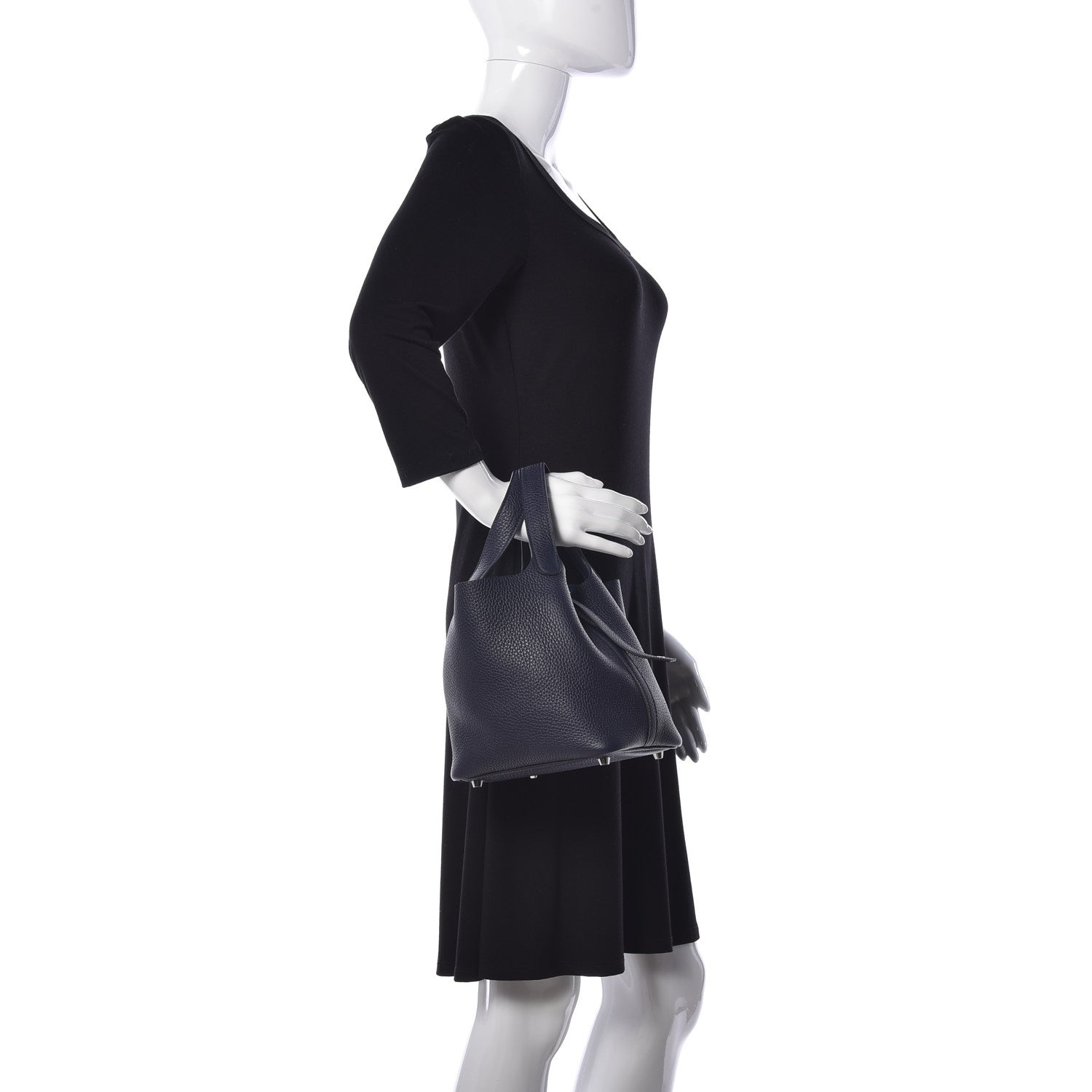 Hermes Taurillon Clemence Picotin Lock 18 PM Bleu Nuit 2 of 8