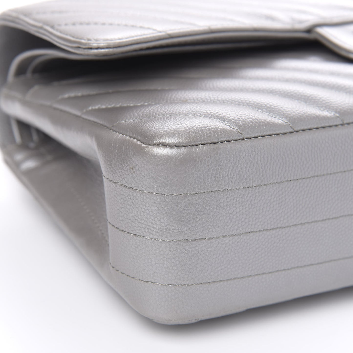 Metallic Caviar Chevron Quilted Medium Double Flap Silver