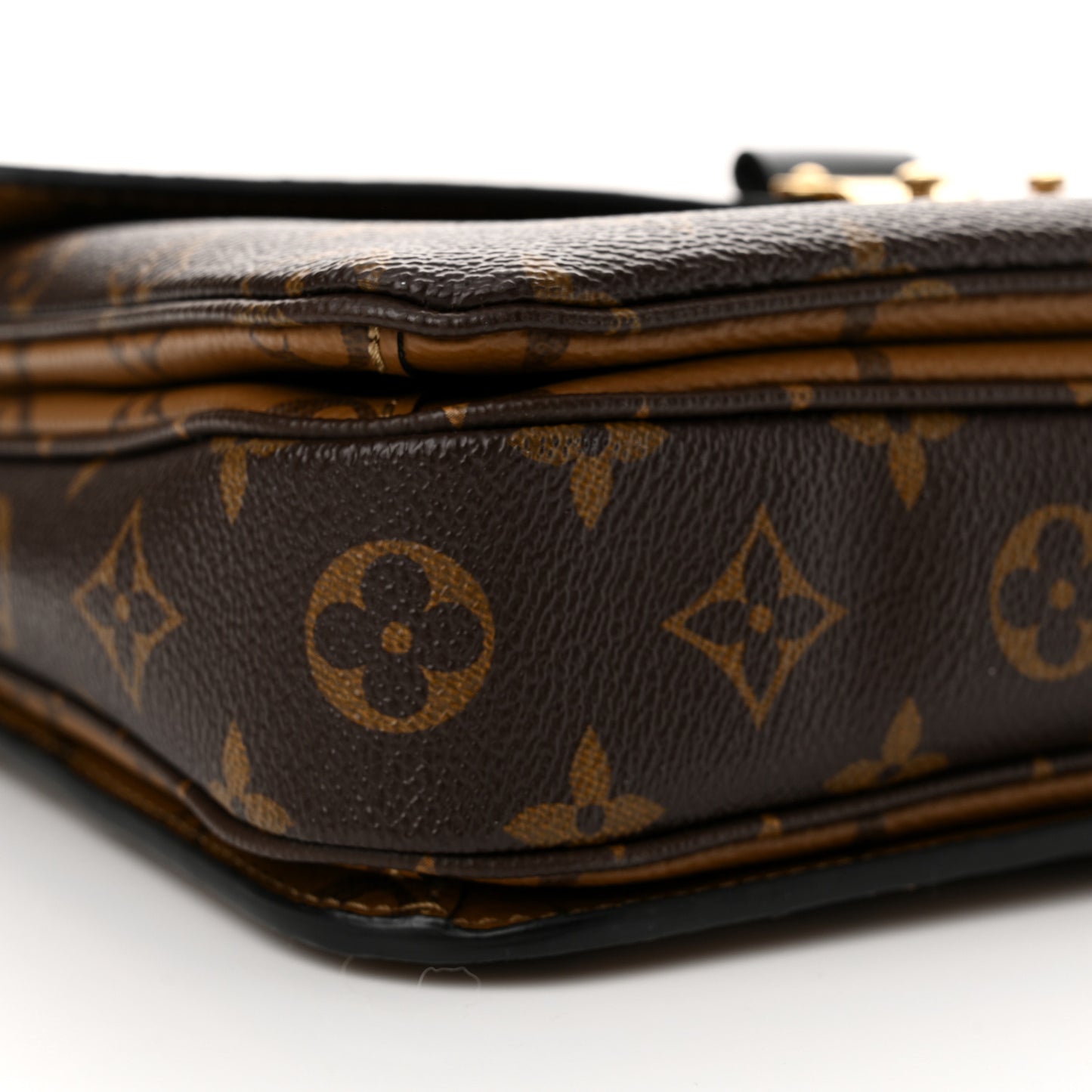Reverse Monogram Pochette Metis