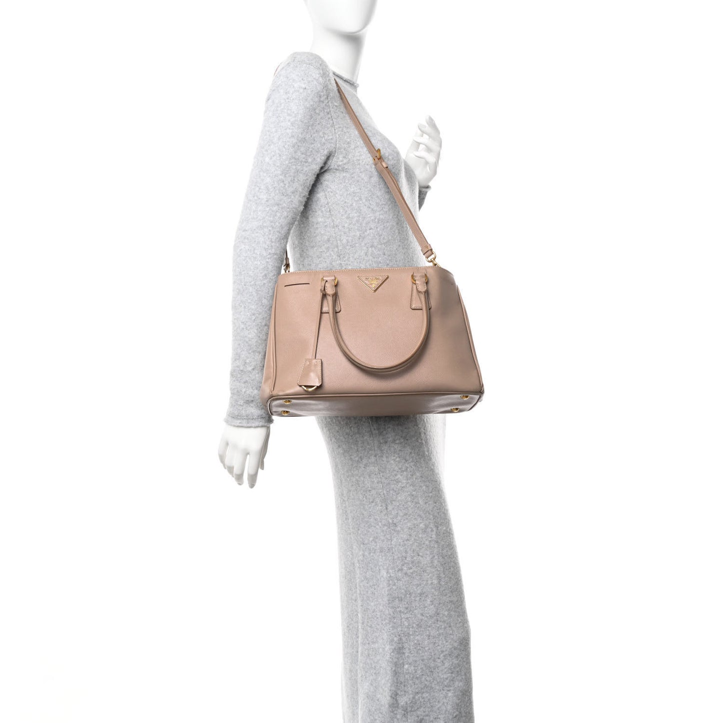 Saffiano Lux Medium Tote Cammeo