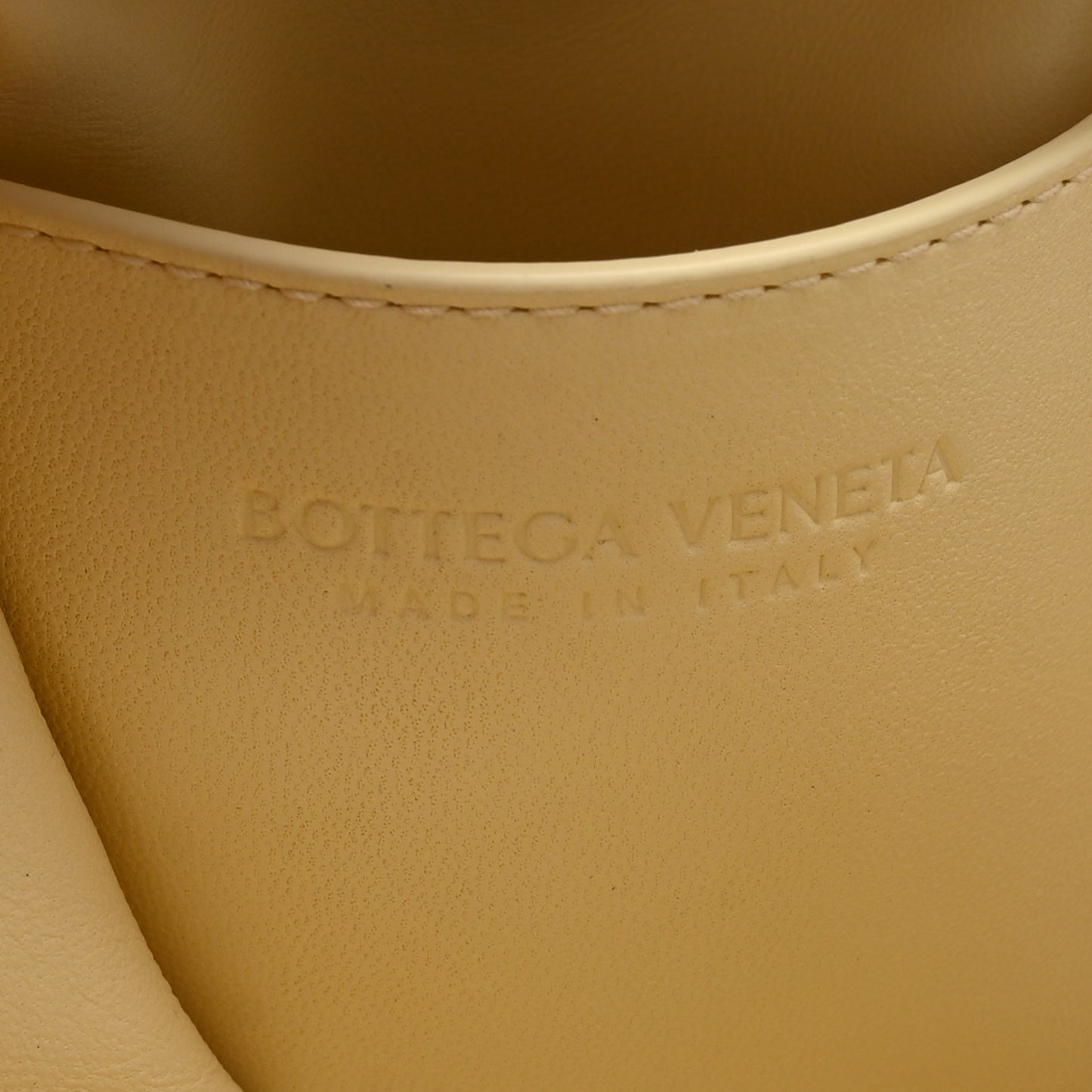 Nappa Intrecciato Mini Bauletto Camomile