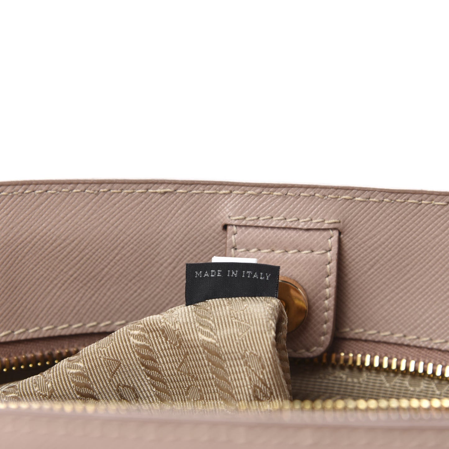 Saffiano Lux Medium Tote Cammeo