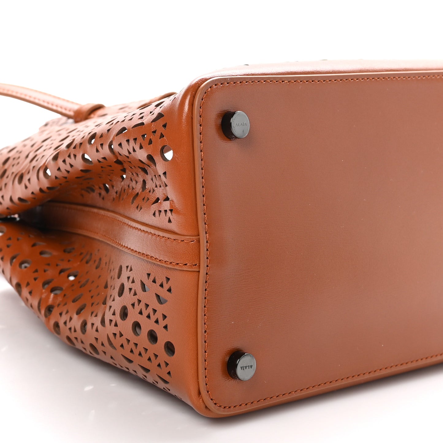 Calfskin Vienne Wave Mina 25 Bag Cognac