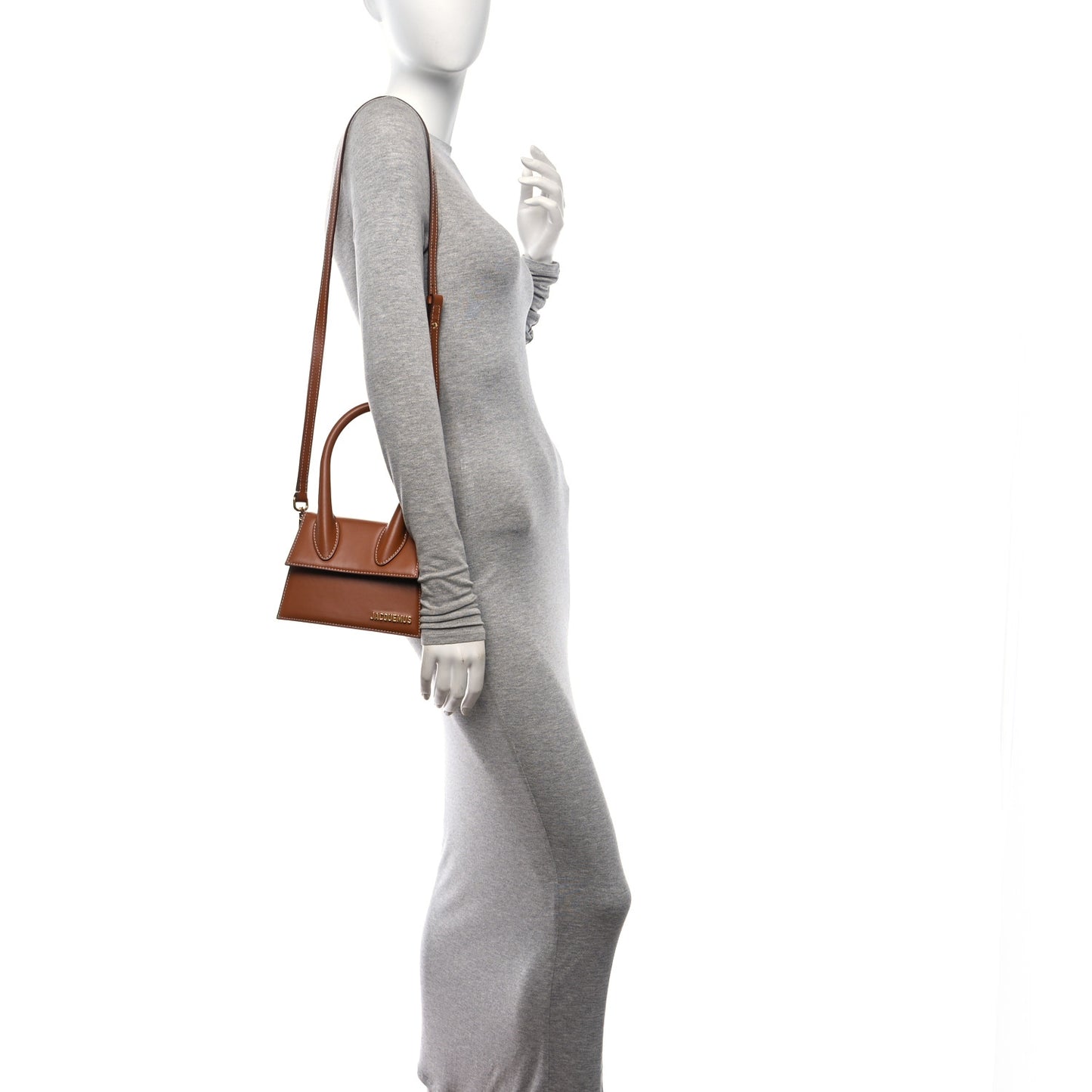 Smooth Calfskin Le Chiquito Moyen Light Brown