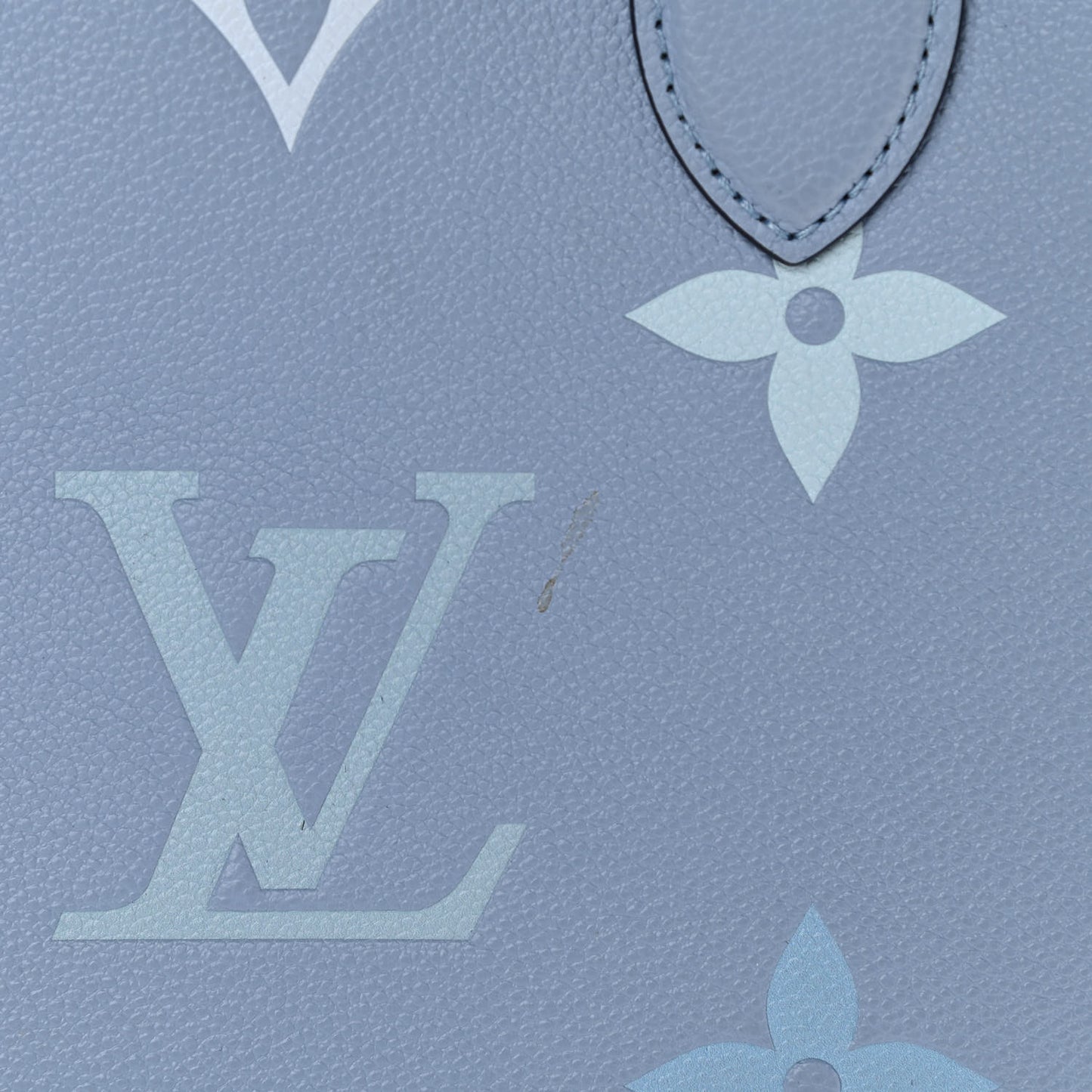 Empreinte Monogram Giant By The Pool Onthego MM Summer Blue