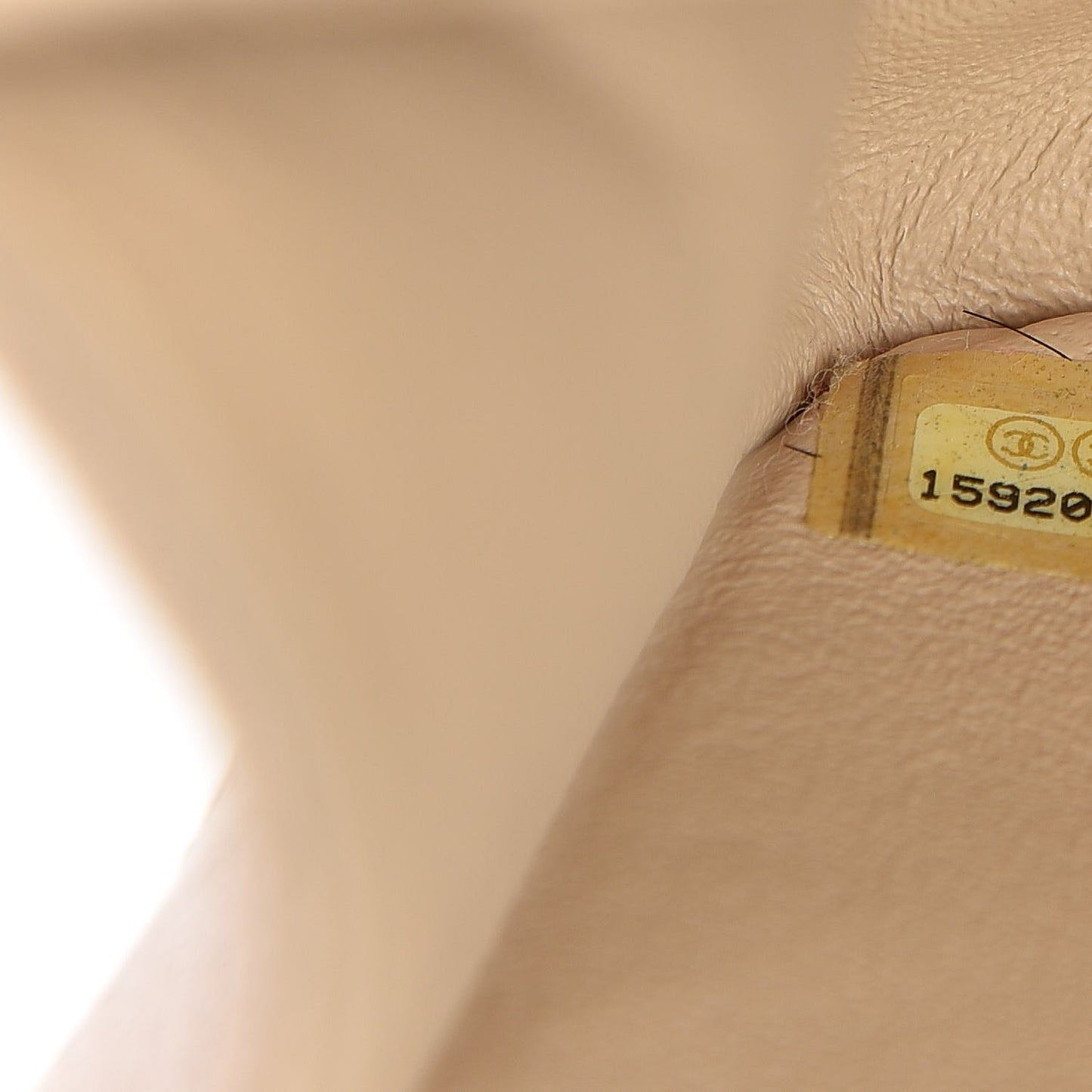Caviar Quilted Jumbo Double Flap Beige Clair