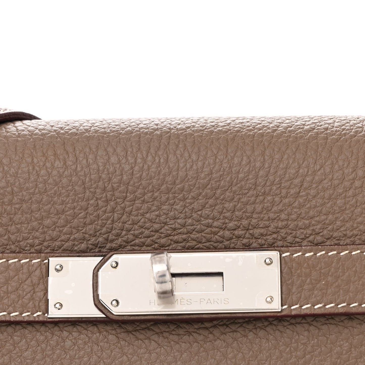 Togo Kelly Retourne 32 Etoupe