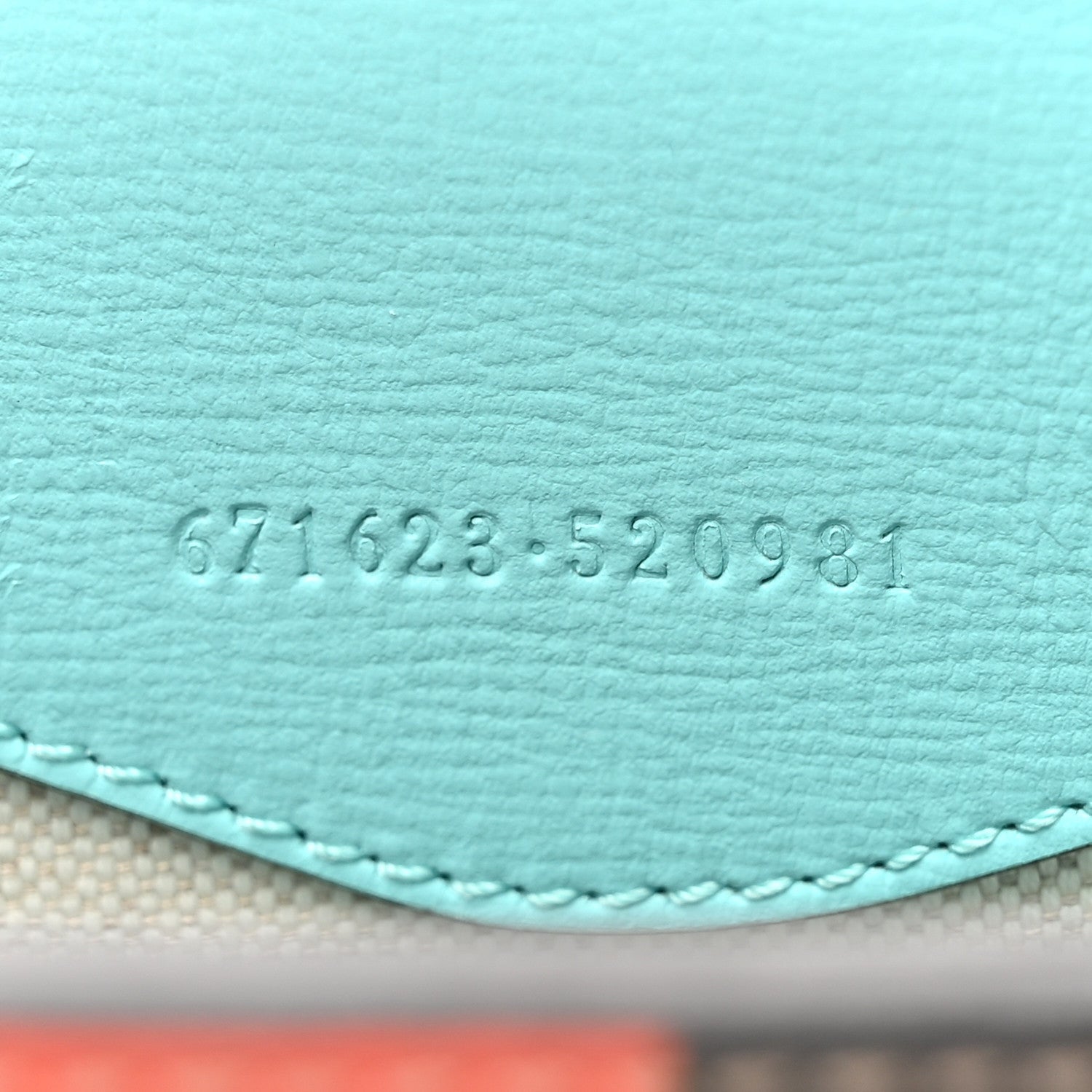 Gucci GG Supreme Monogram Textured Dollar Calfskin Web Gucci Tiger Mini Retro Interlocking G Tote Bag Beige Blue Orange New Shamarock 7 of 11