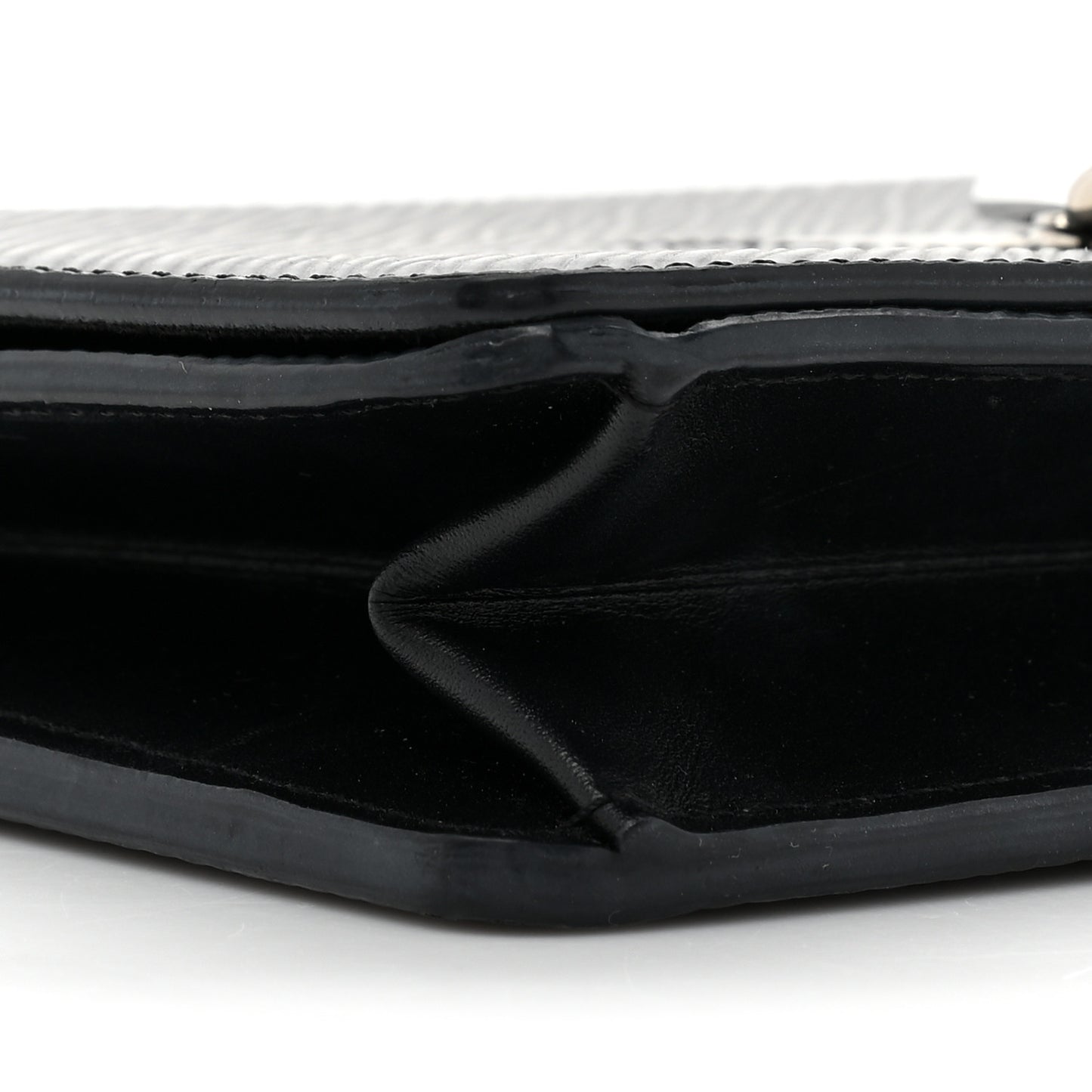 Epi Twist Belt Chain Wallet Black