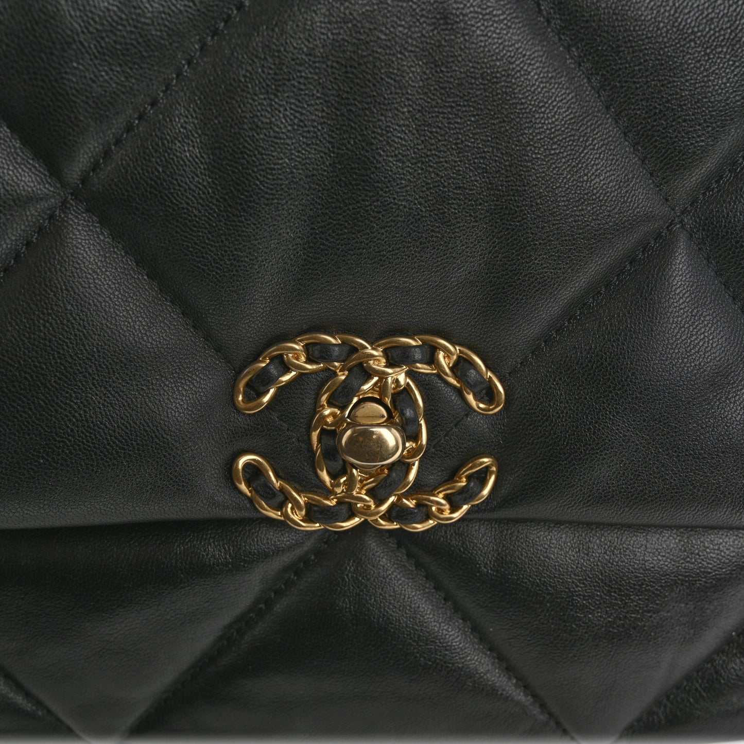 Lambskin Quilted Medium Chanel 19 Flap Black