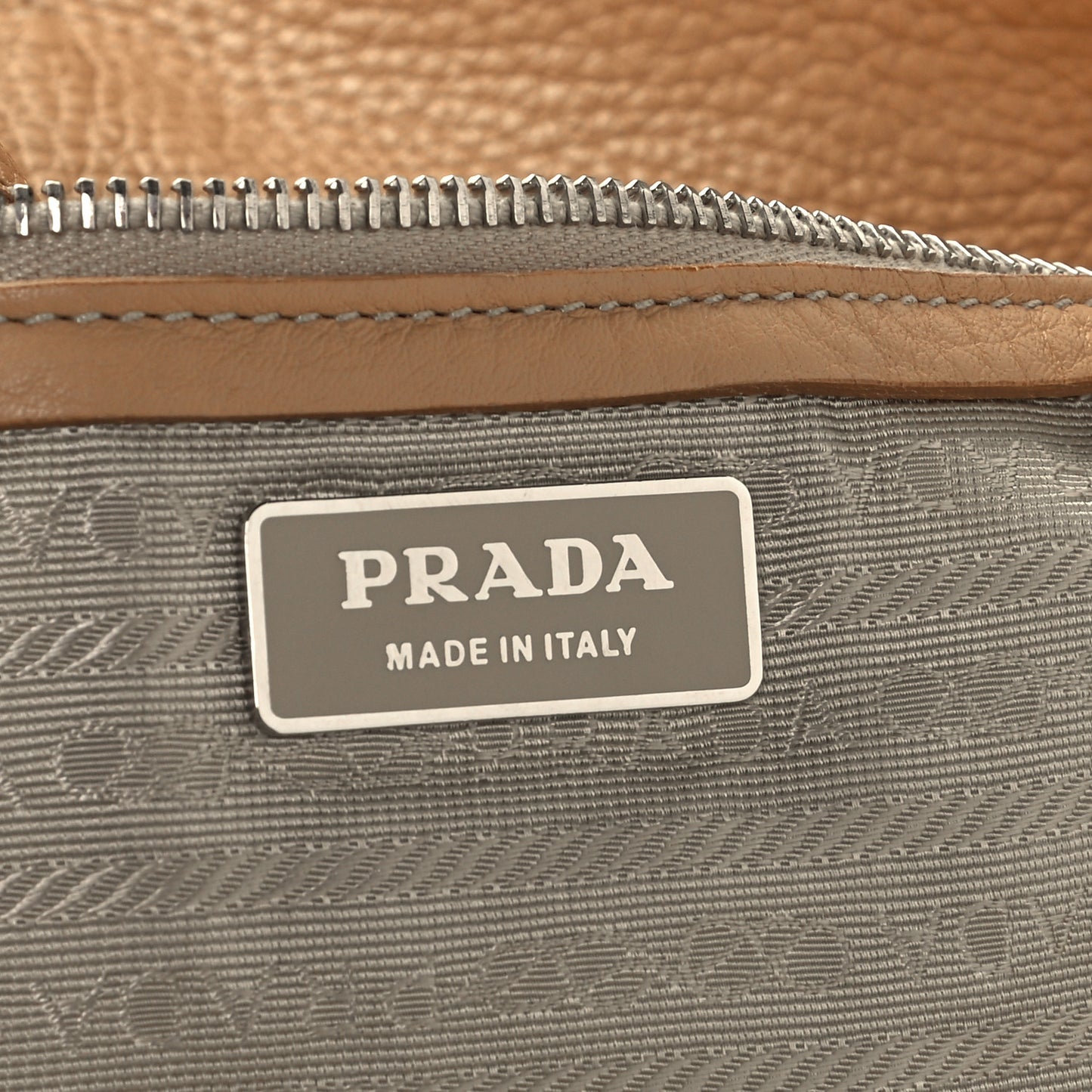 Vitello Daino Tote Beige
