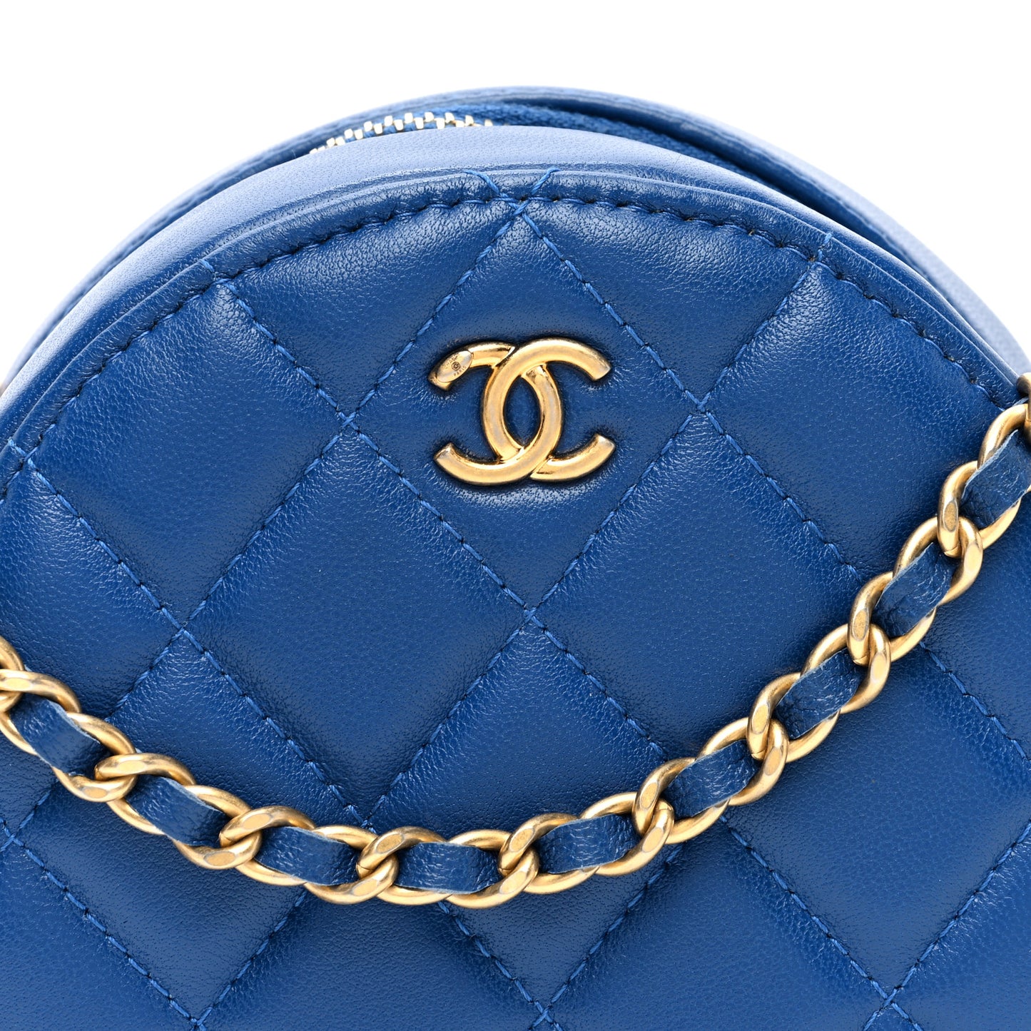 Lambskin Quilted Round Pearl Crush Clutch With Chain Blue