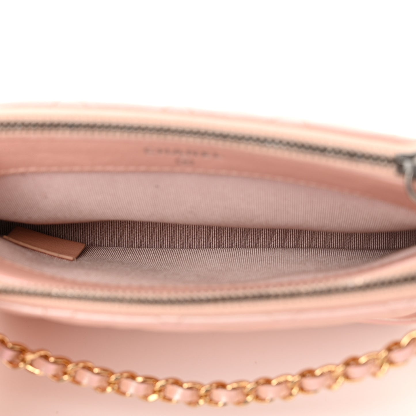 Iridescent Lambskin Calfskin Quilted Small Gabrielle Clutch With Chain Light Pink