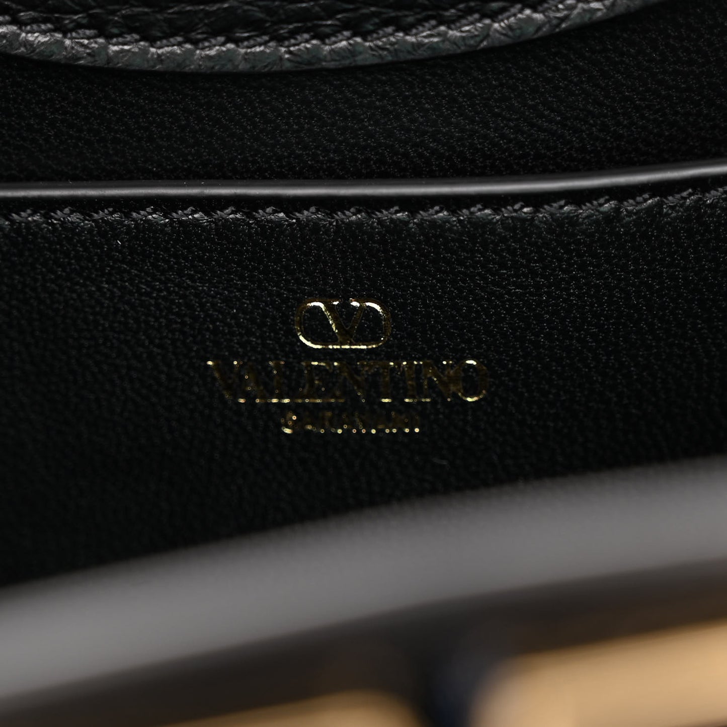 Grainy Calfskin VLogo Leather Shoulder Bag Black