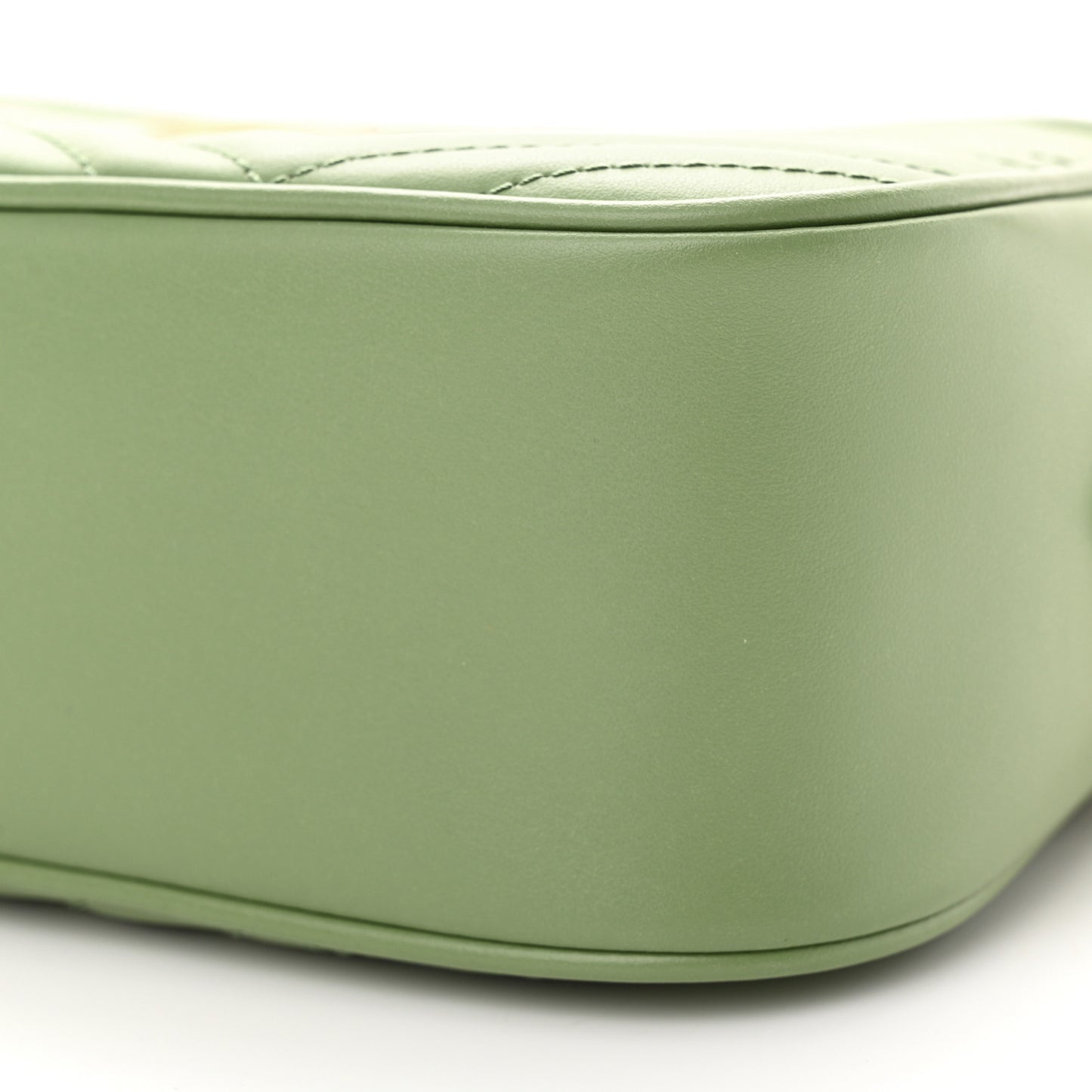 Calfskin Matelasse Chevron Small GG Marmont Chain Shoulder Bag Salamander Green