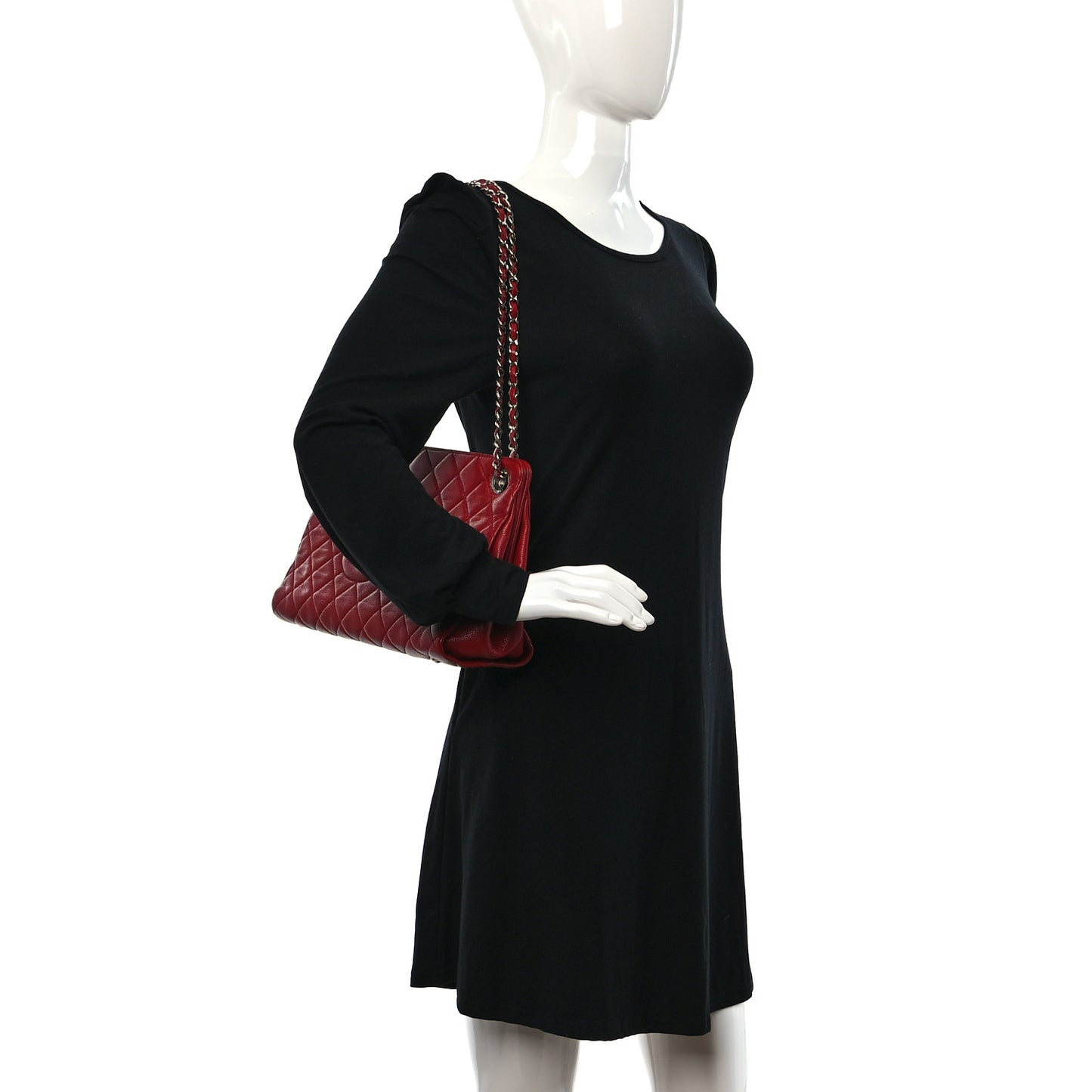 Caviar Quilted Timeless CC Shopping Tote Red