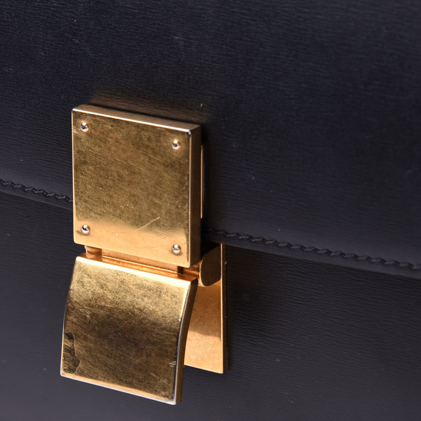 Box Calfskin Medium Classic Box Flap Bag Black