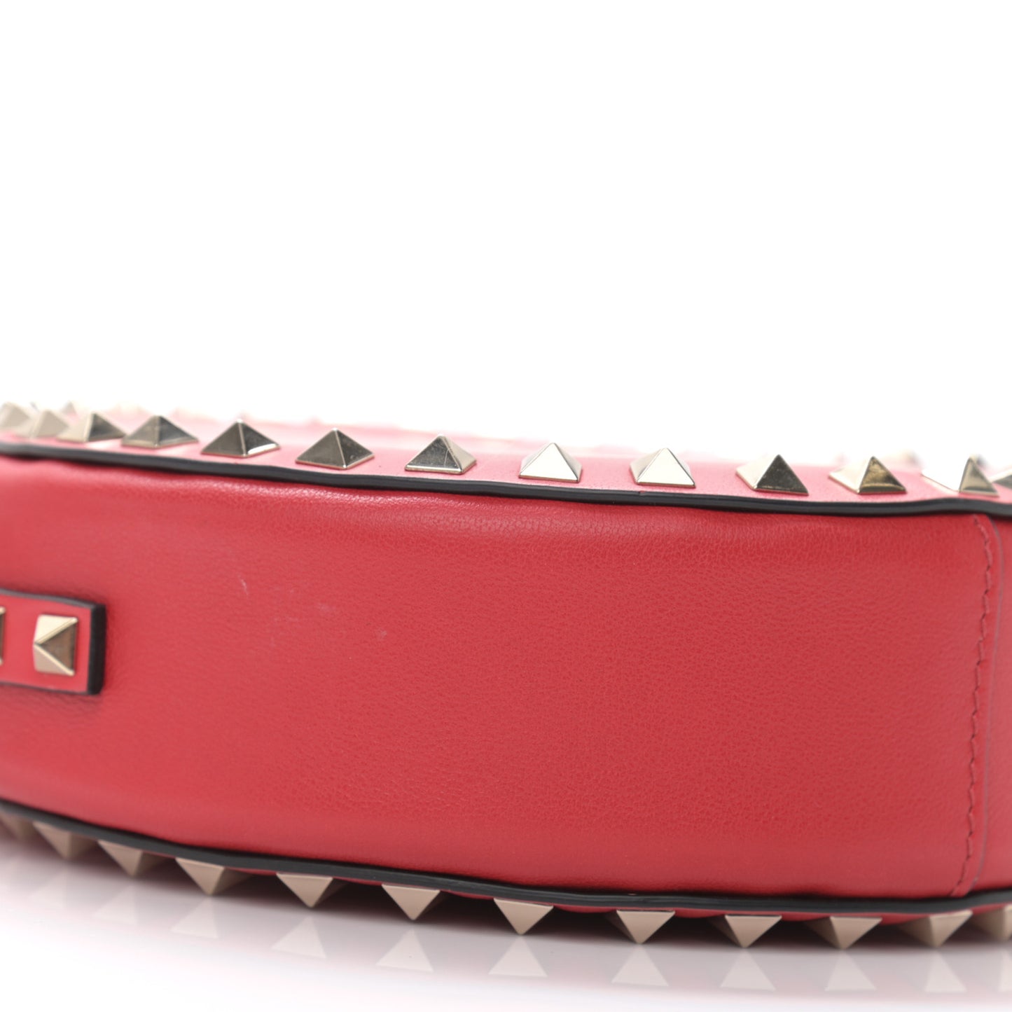 Calfskin Rockstud Round Crossbody Bag Rouge Pur