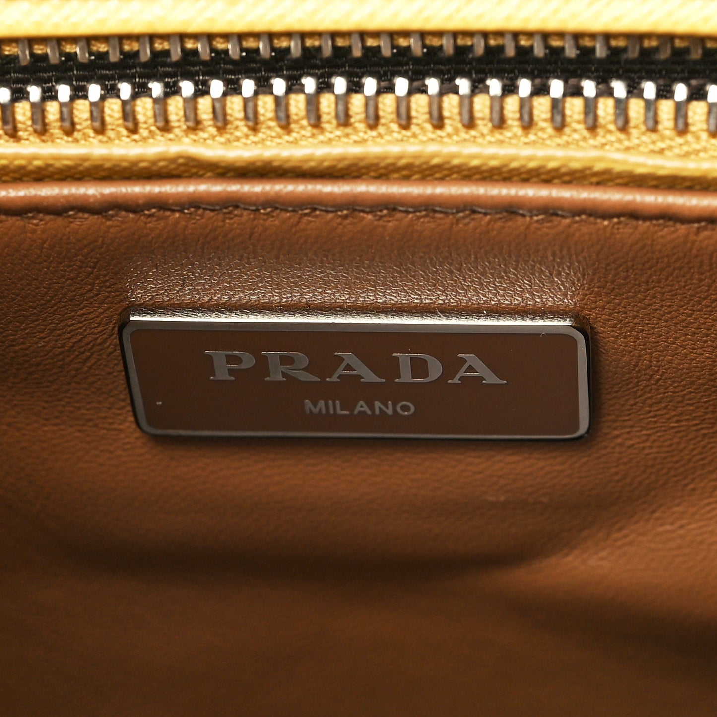 Saffiano Small Bi-Color Galleria Double Zip Tote Gine Caramel