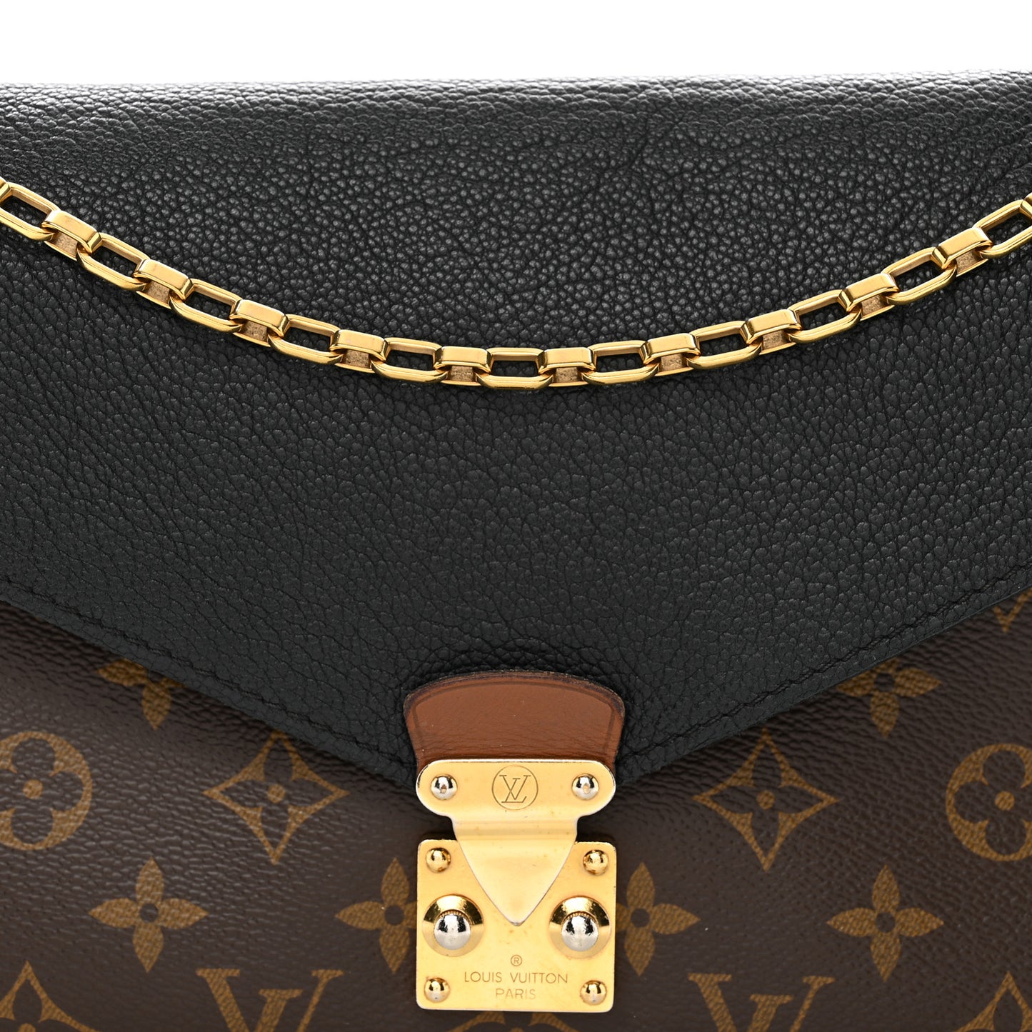 Monogram Pallas Chain Black